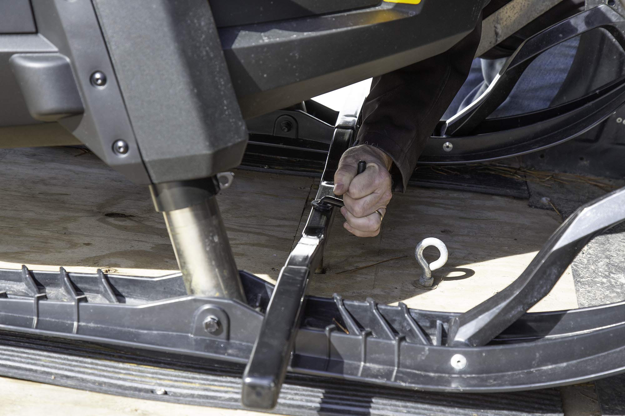 Raider Sp-320 Deluxe 5/8 Snowmobile Trailer Tie Down Secure Kit (Includes Ski Protectors),Black