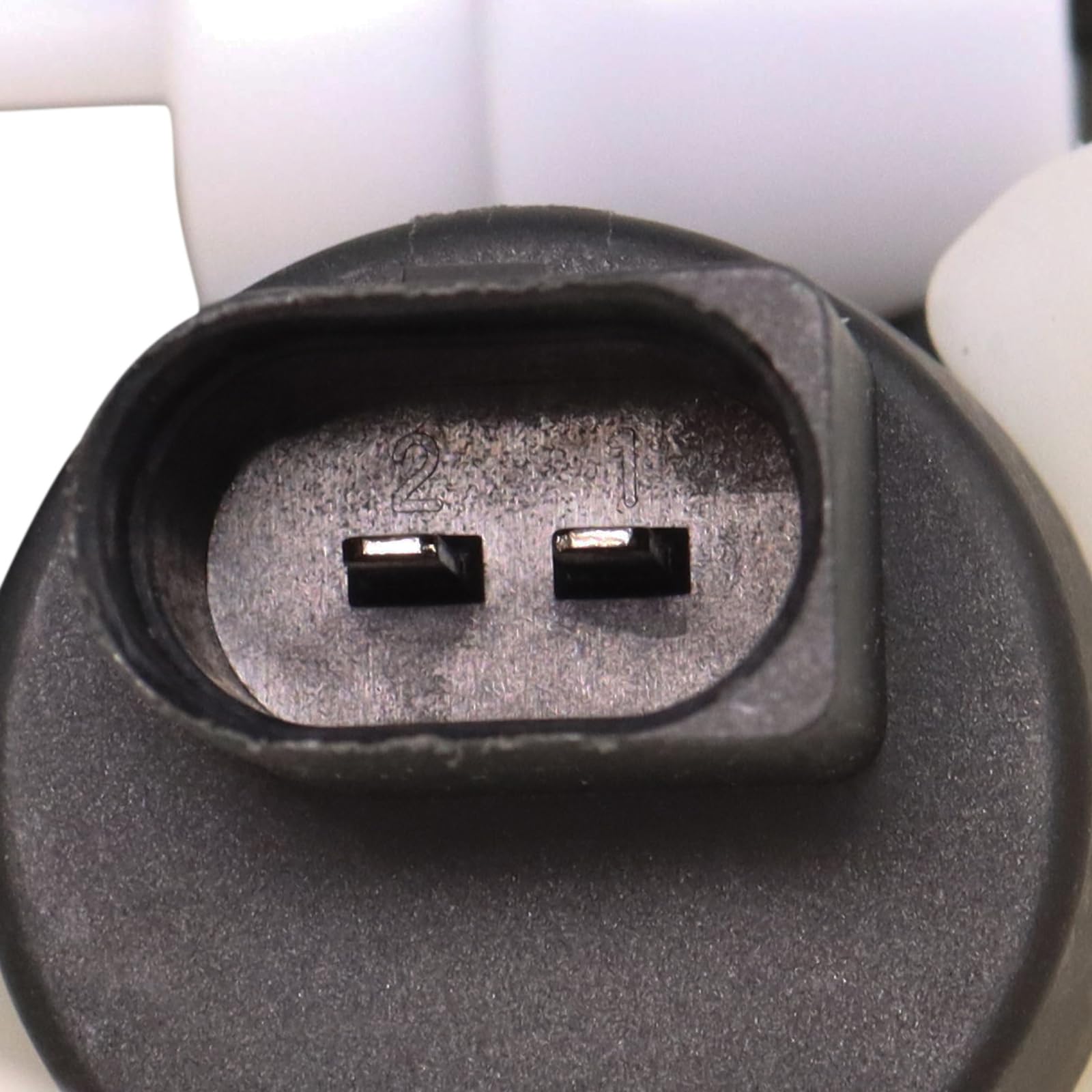 Trq Windshield Washer Reservoir Compatible With 2017-2022 Chrysler Pacifica Ch1288268