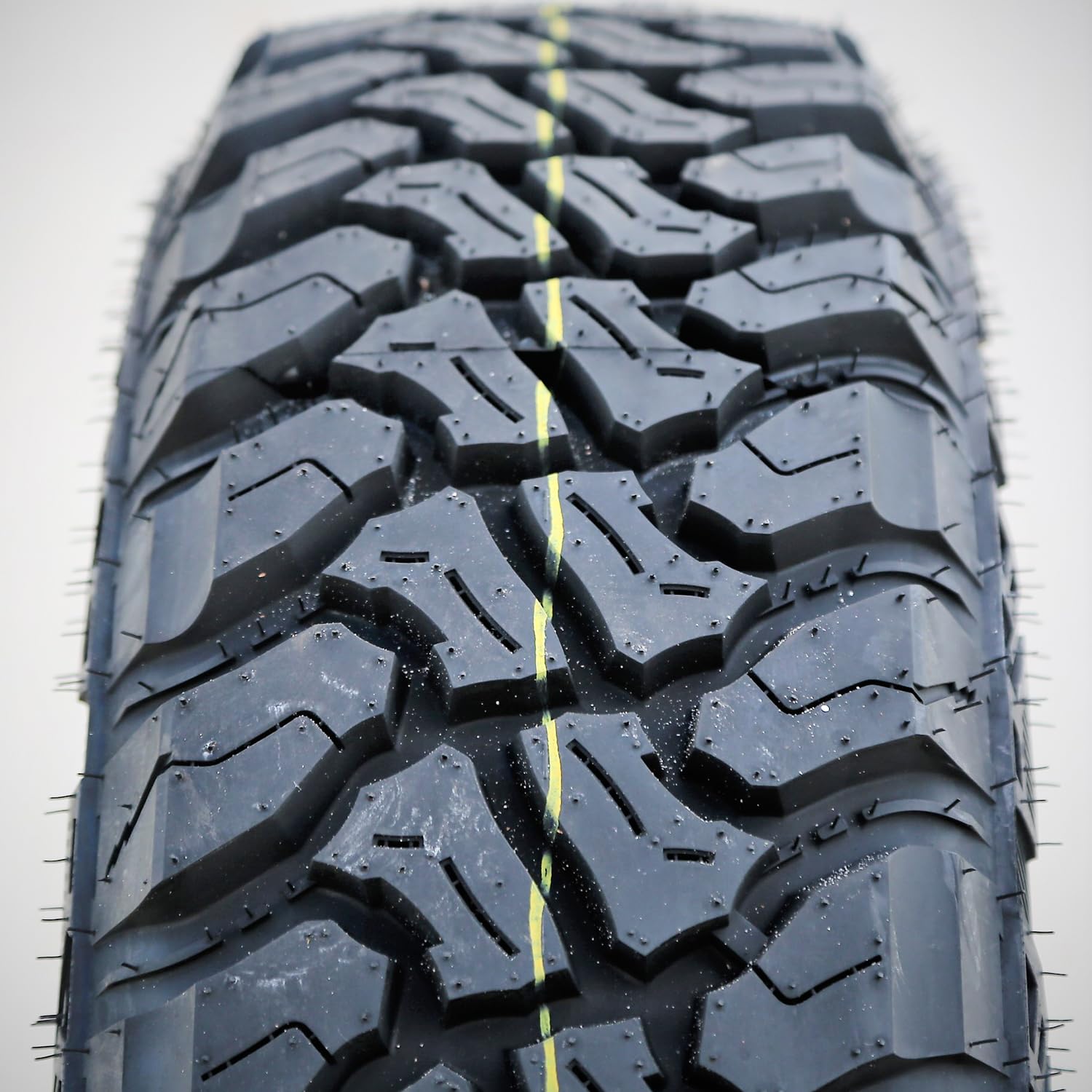 Accelera M/T-01 Mud Terrain Lt235/85R16 120/116Q E Light Truck Tire