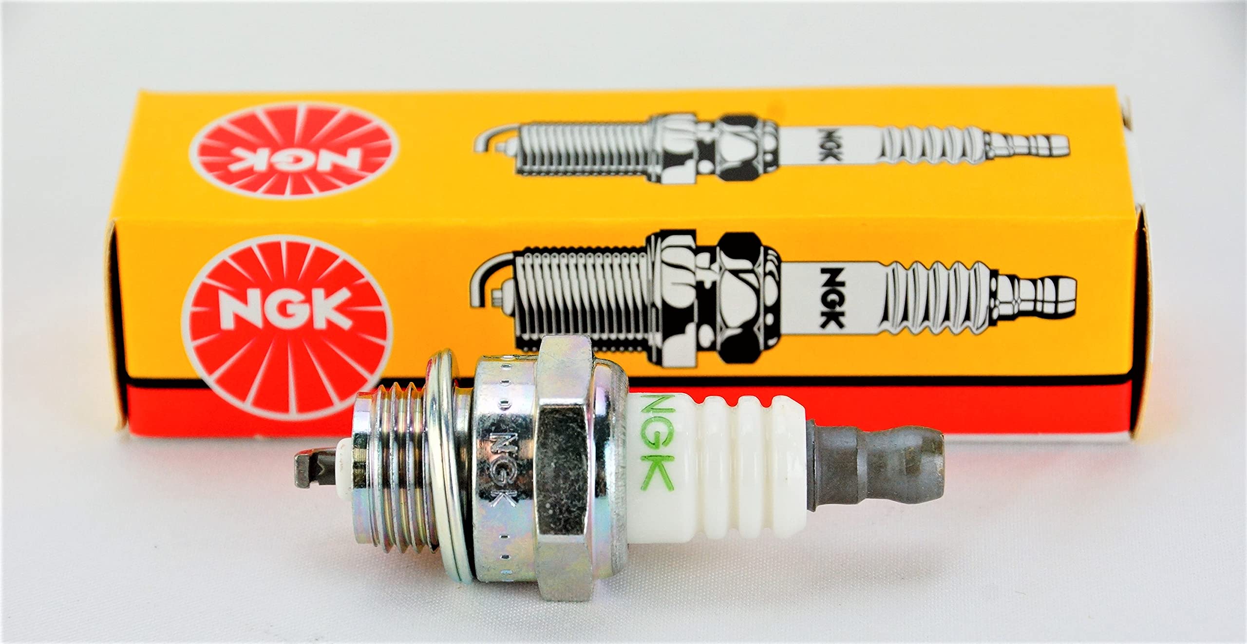 Ngk 5574 Standard Spark Plug - Bpm8Y, 10 Pack