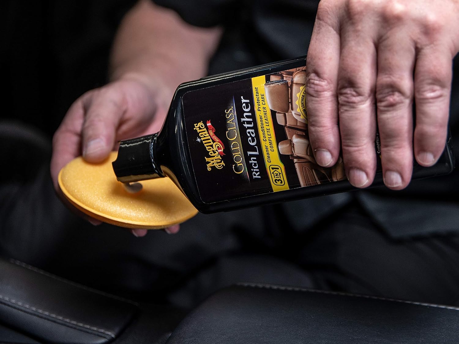 Meguiar's G7214 Gold Class Rich Leather Lotion - Cleans, Conditions & Protects for Complete Leather Care - 14 Oz Bottle