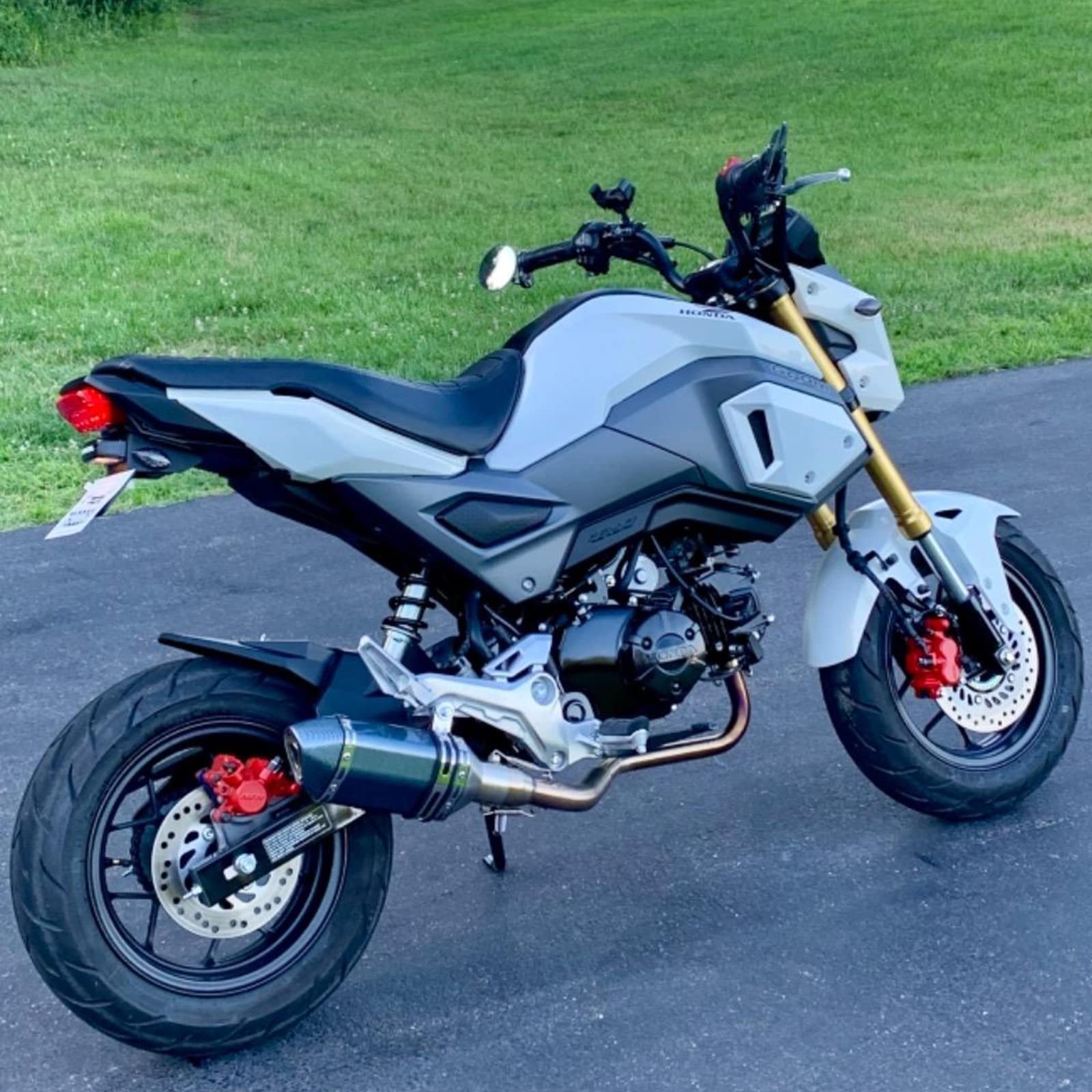 Minho Motorcycle Right Side Footpegs Pedal Footrest Assembly Fit For Honda Grom Msx125 Sf 2016-2020 Parts