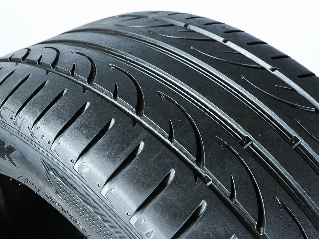 Hankook Ventus V12 Evo 2 Summer Radial Tire - 275/40R19 Y
