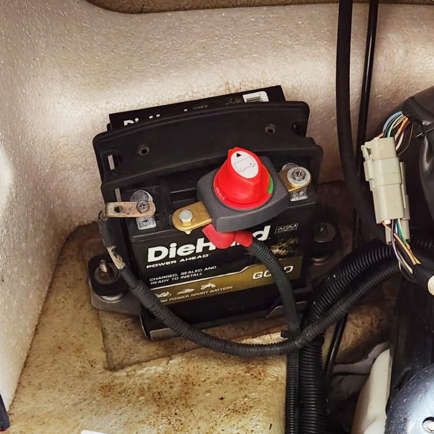 Ampper Top Post Battery Disconnect Switch, 12-48 V Battery Power Cut Master Switch Disconnect Isolator W/Positive Terminal For C