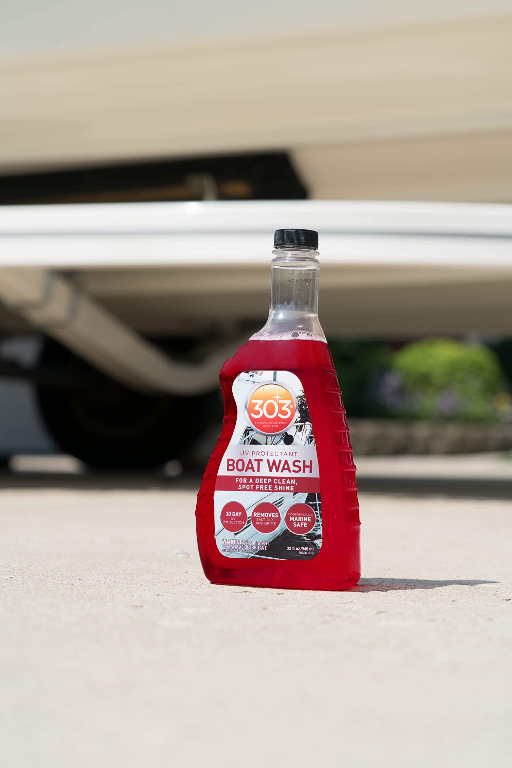 303 Products Marine Boat Wash with UV Protectant - For A Deep Clean, Spot Free Shine - 30 Day UV Protection - Removes Salt, Dirt