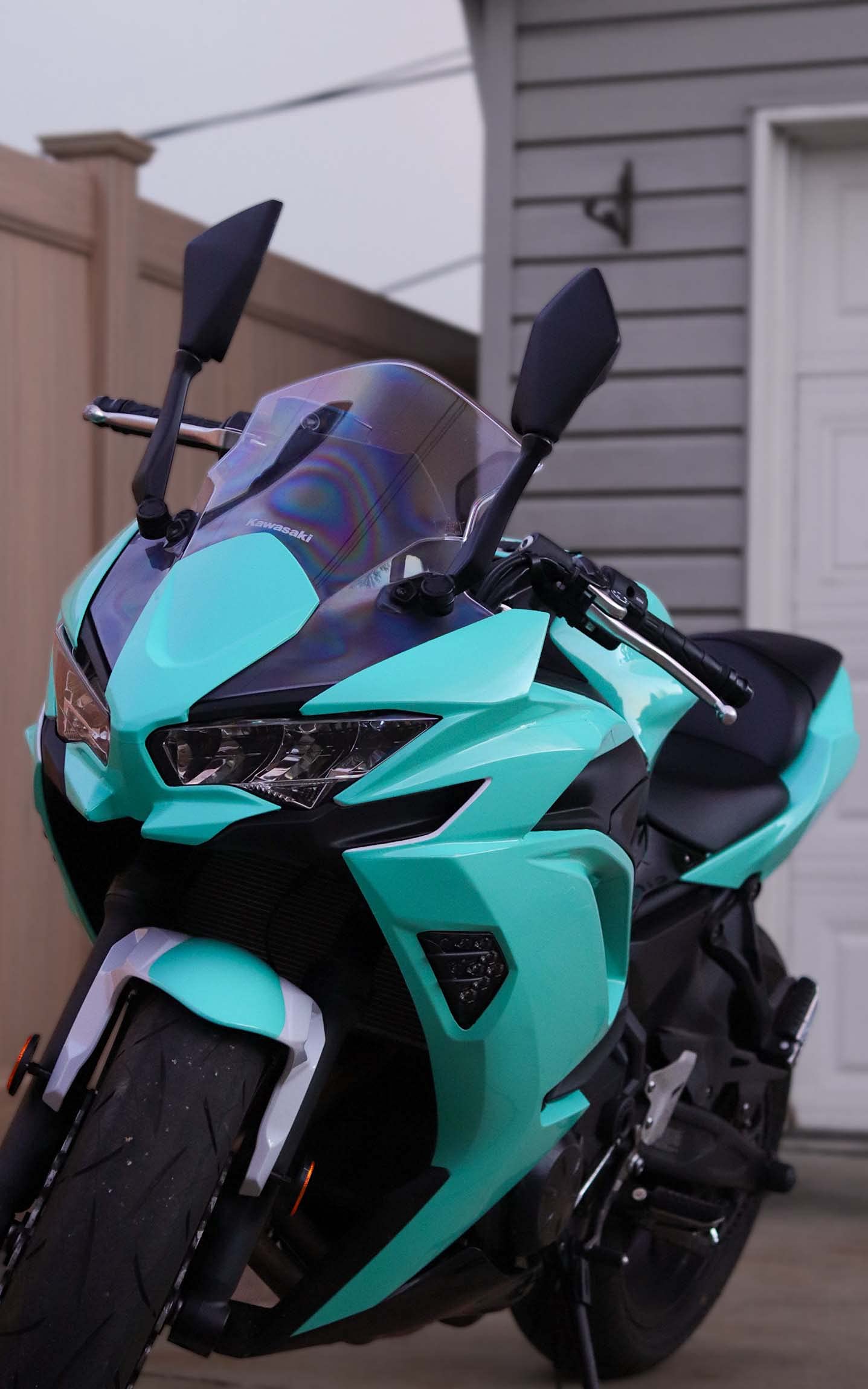 Vvivid+ Premium Vinyl Wrap Film (100Ft X 5Ft, Gloss Miami Teal)