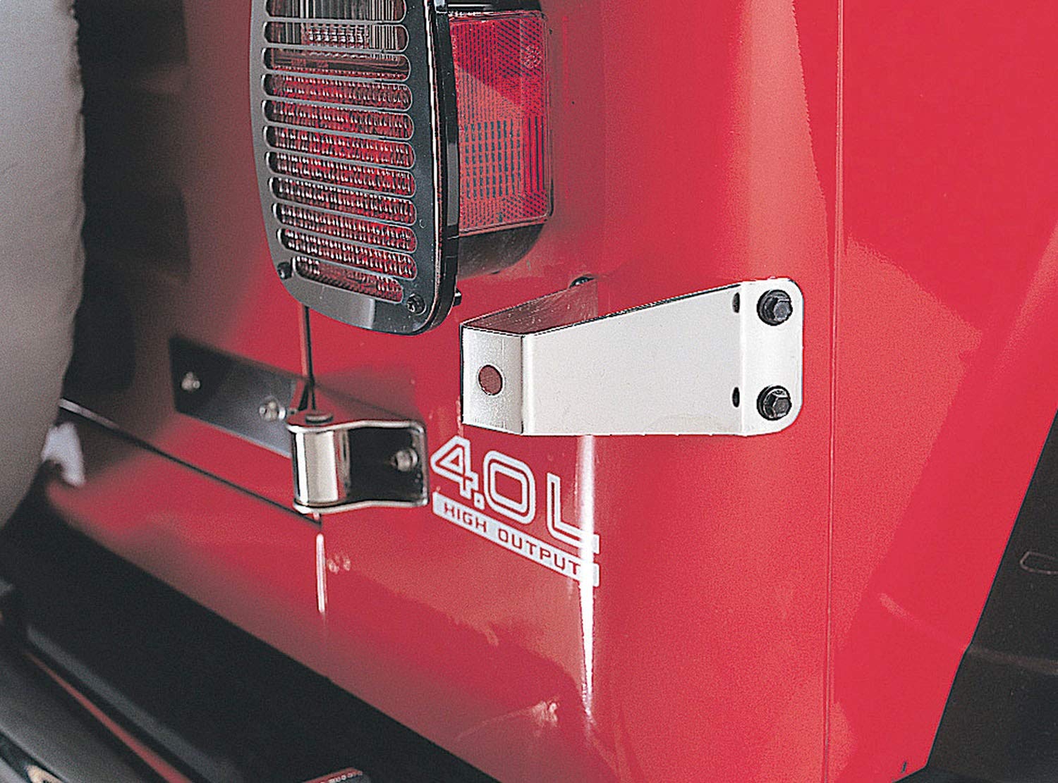 Rugged Ridge | Spare Tire Stop, Stainless Steel | 11140.01 | Fits 1976-1986 Jeep Cj; 1987-1995 Jeep Wrangler Yj