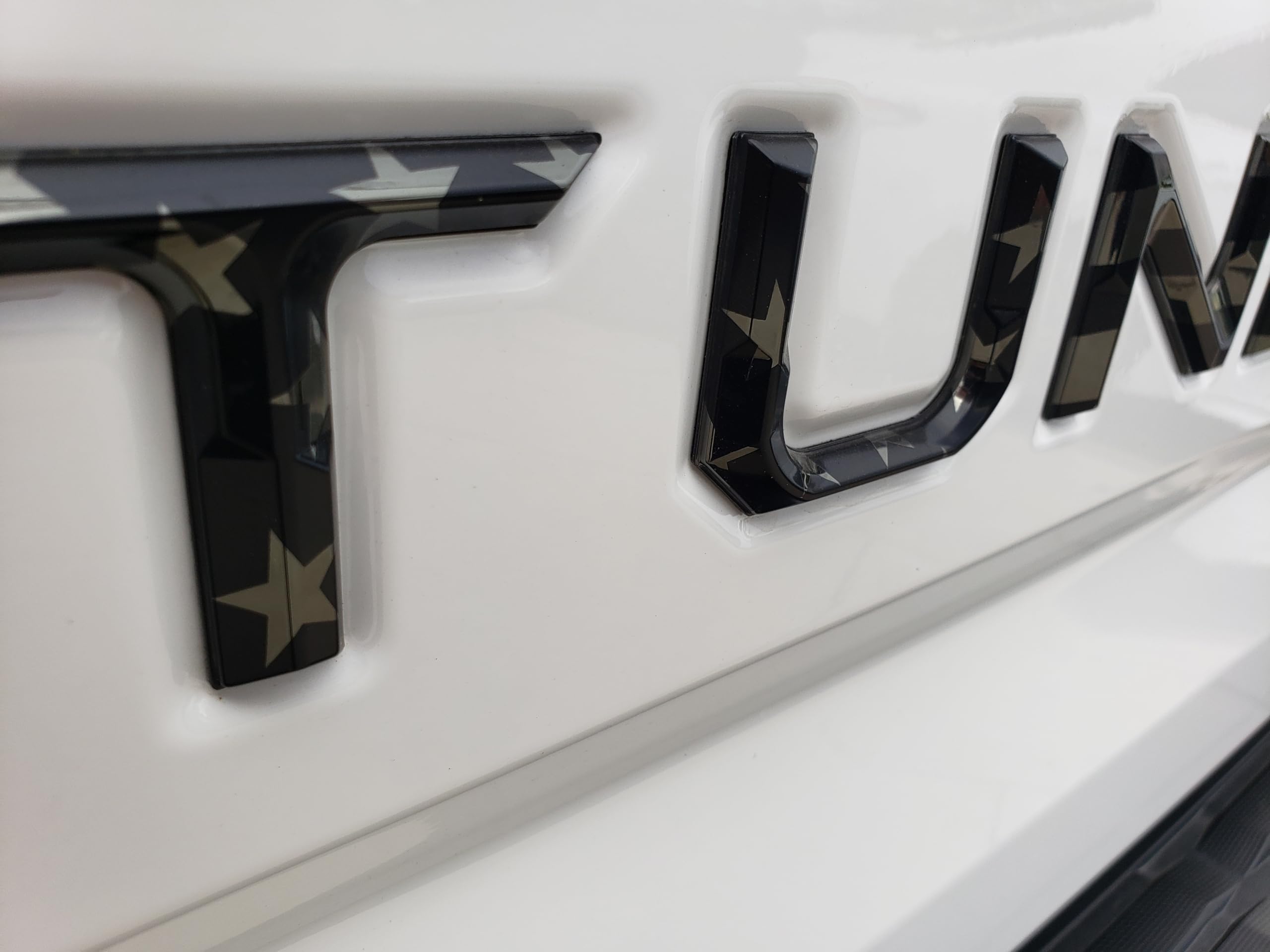 Eyecatcher Pro Series Tailgate Letter Inserts Compatible With 2014-2021 Tundra (Mono Black Usa Flag)