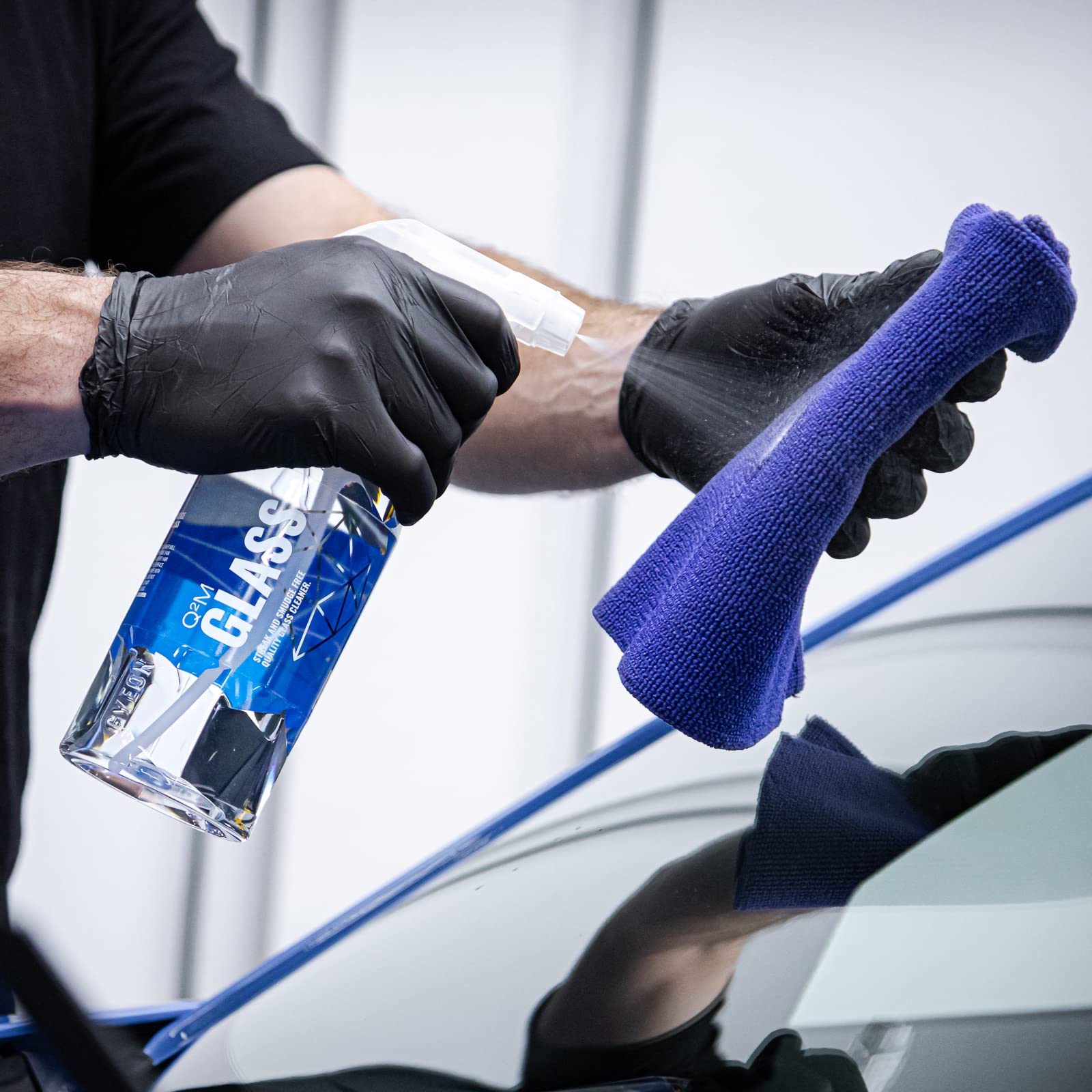 Gyeon Glass 500Ml - Streak Free Auto Glass Cleaner | Easy To Use Automotive Glass Cleaner Safe For All Interior Surfaces | Best Car Glass Cleaner For Tinted Windows And Screens