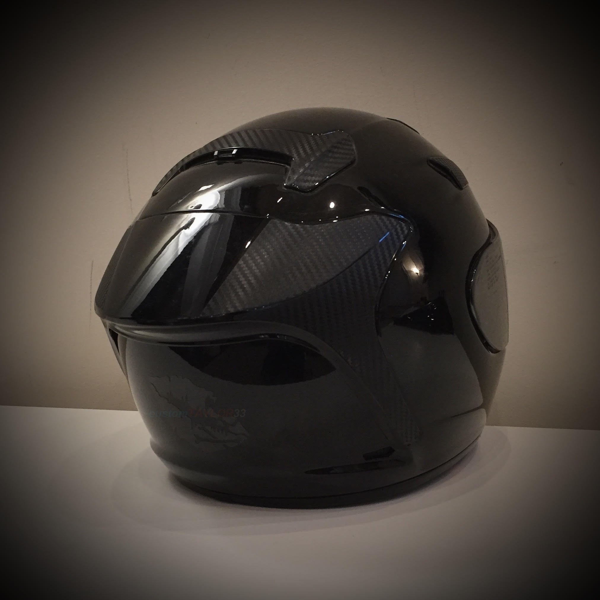 Customtaylor33 High Intensity Reflective Vinyl Death Kiss Skull Crossbones Lips Decal Bumper Sticker - Cars, Motorcycles, Helmets, Wind Screens, Laptops (18 Inches Wide, Red)