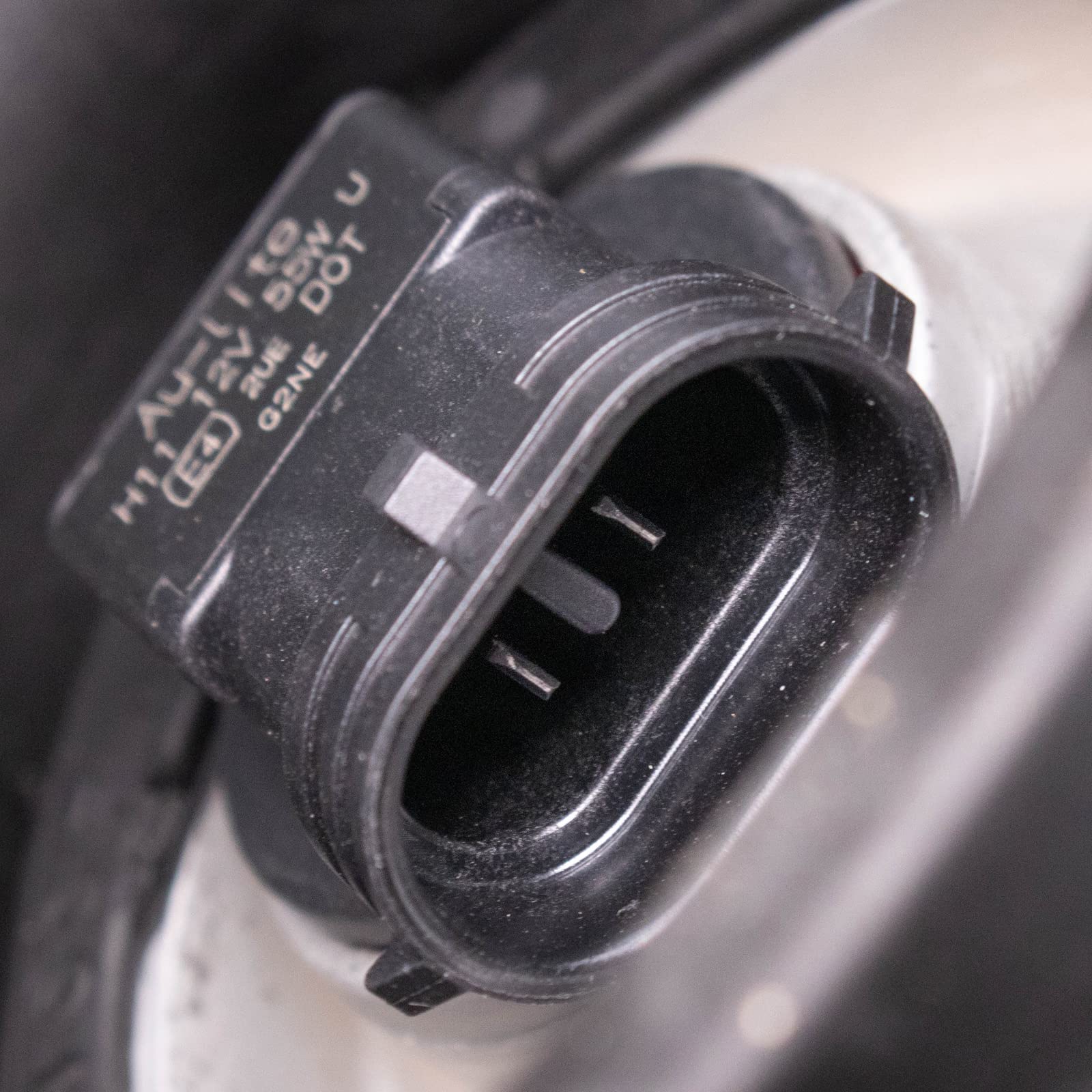 Trq Driver & Passenger Side Headlight Assembly Set Headlights Driver & Passenger Side Compatible With 2008-2016 Chrysler Town &