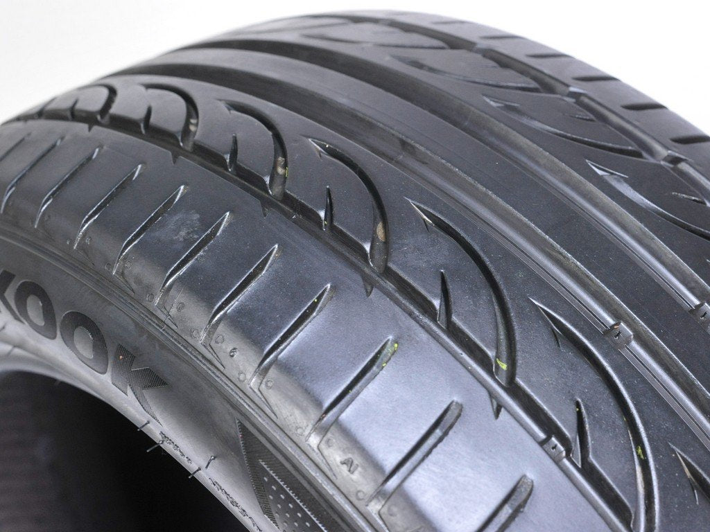 Hankook Ventus V12 Evo 2 Summer Radial Tire - 245/45R18 Y