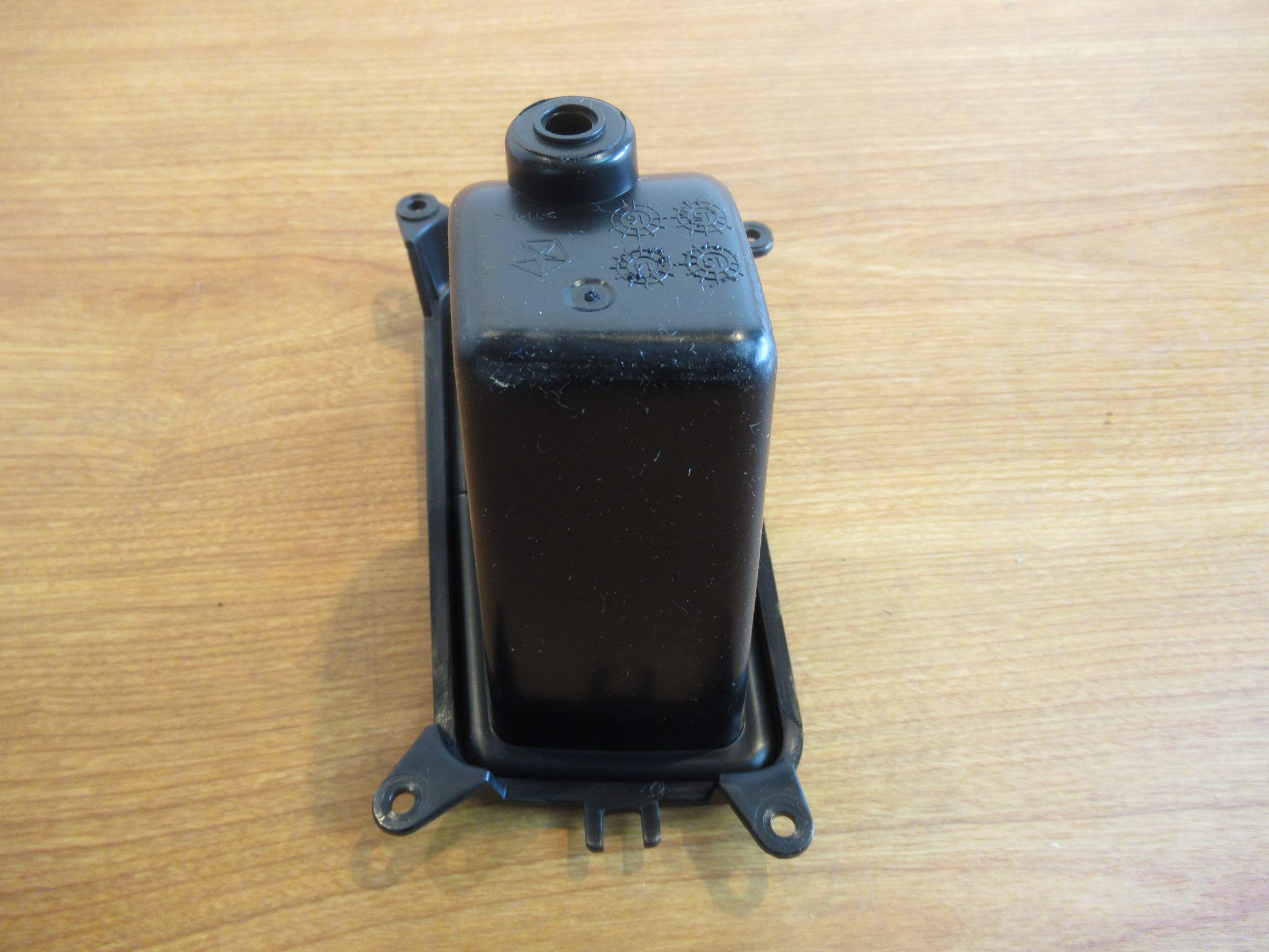 Mopar 2013-2019 Ram 1500 2500 3500 4500/5500 115 Volt Auxillary Power Outlet Bezel Oem