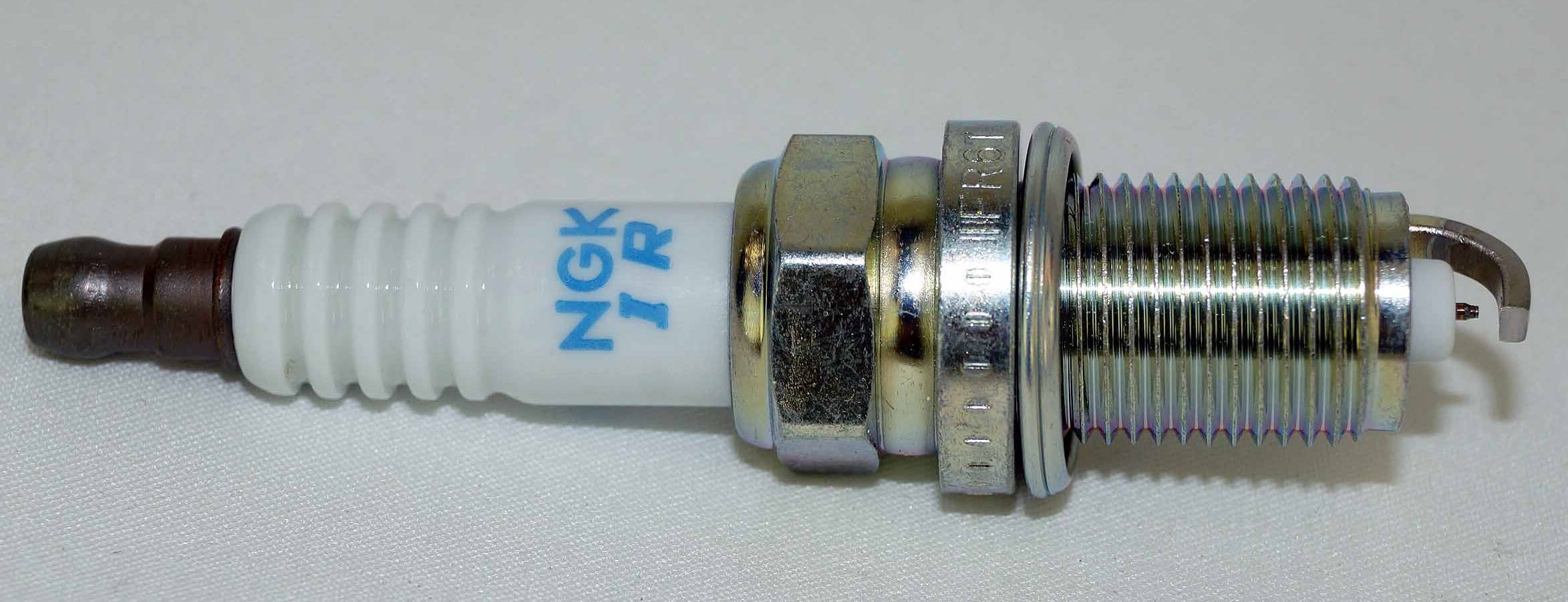 Ngk Laser Iridium Spark Plug Ifr6T11 (4 Pack) Compatible With Toyota Camry Hybrid 2007-2011 2.4L/2362Cc