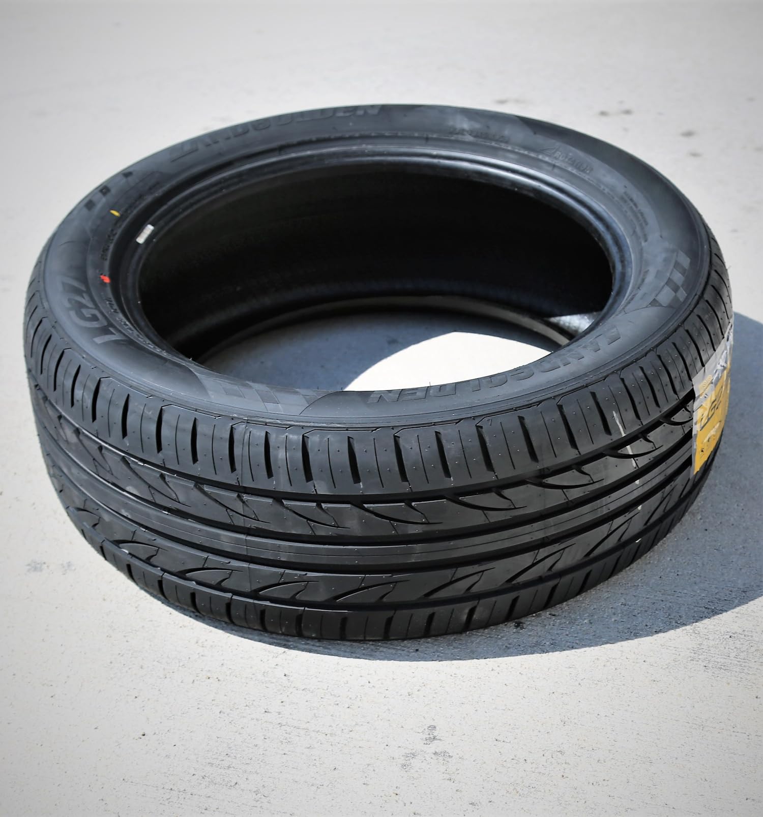 Landgolden Lg27 All-Season Passenger Car High Performance Radial Tire-235/45R18 235/45Zr18 235/45/18 235/45-18 98W Load Range Xl