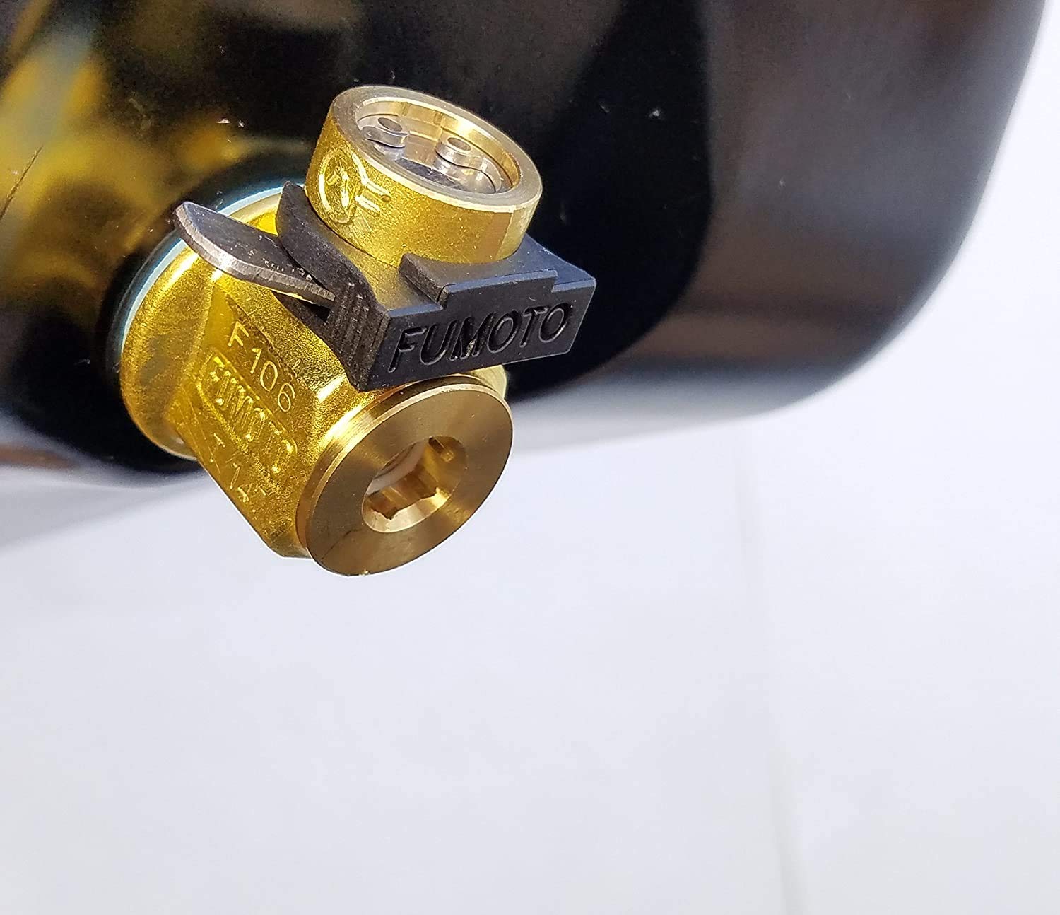 F-137: Standard Valve With 12Mm-1.75 Threads With Lever Clip