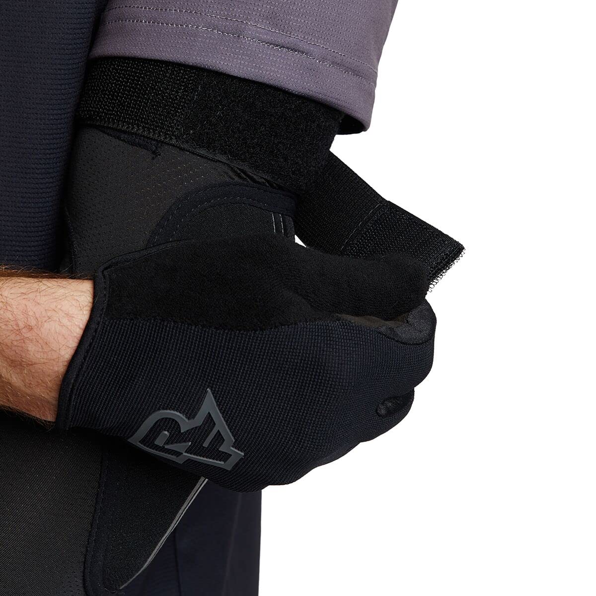 Race Face Elbow Pads Indy Stealth 2022