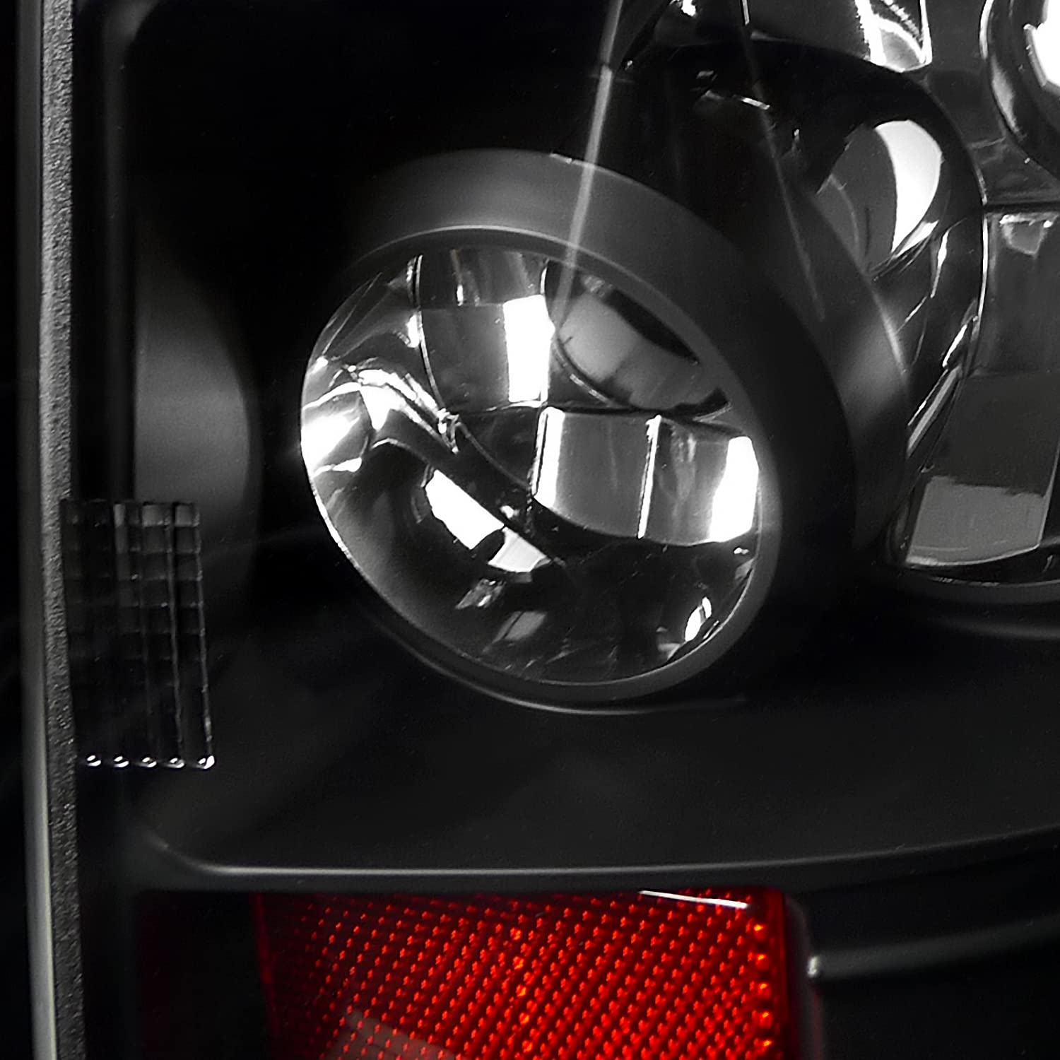 Spec-D Tuning Black Tail Lights Compatible With 2005-2008 Dodge Magnum, Left + Right Pair Assembly