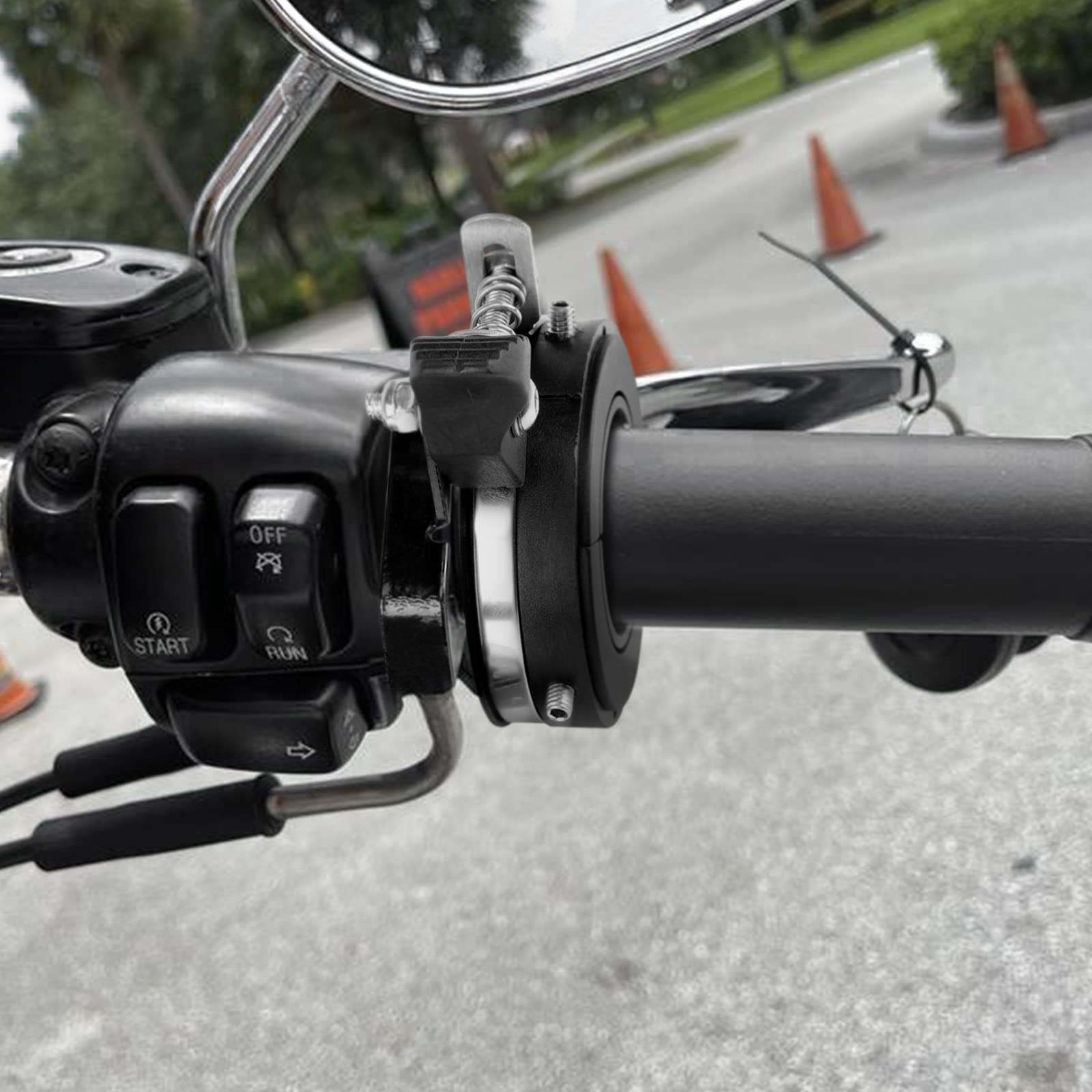 Guaimi Cruise Control Motorcycle Throttle Assist Lock For Harley 1990-Newer Cable Throttle With Oem Grips Or Aftermarket Grips W