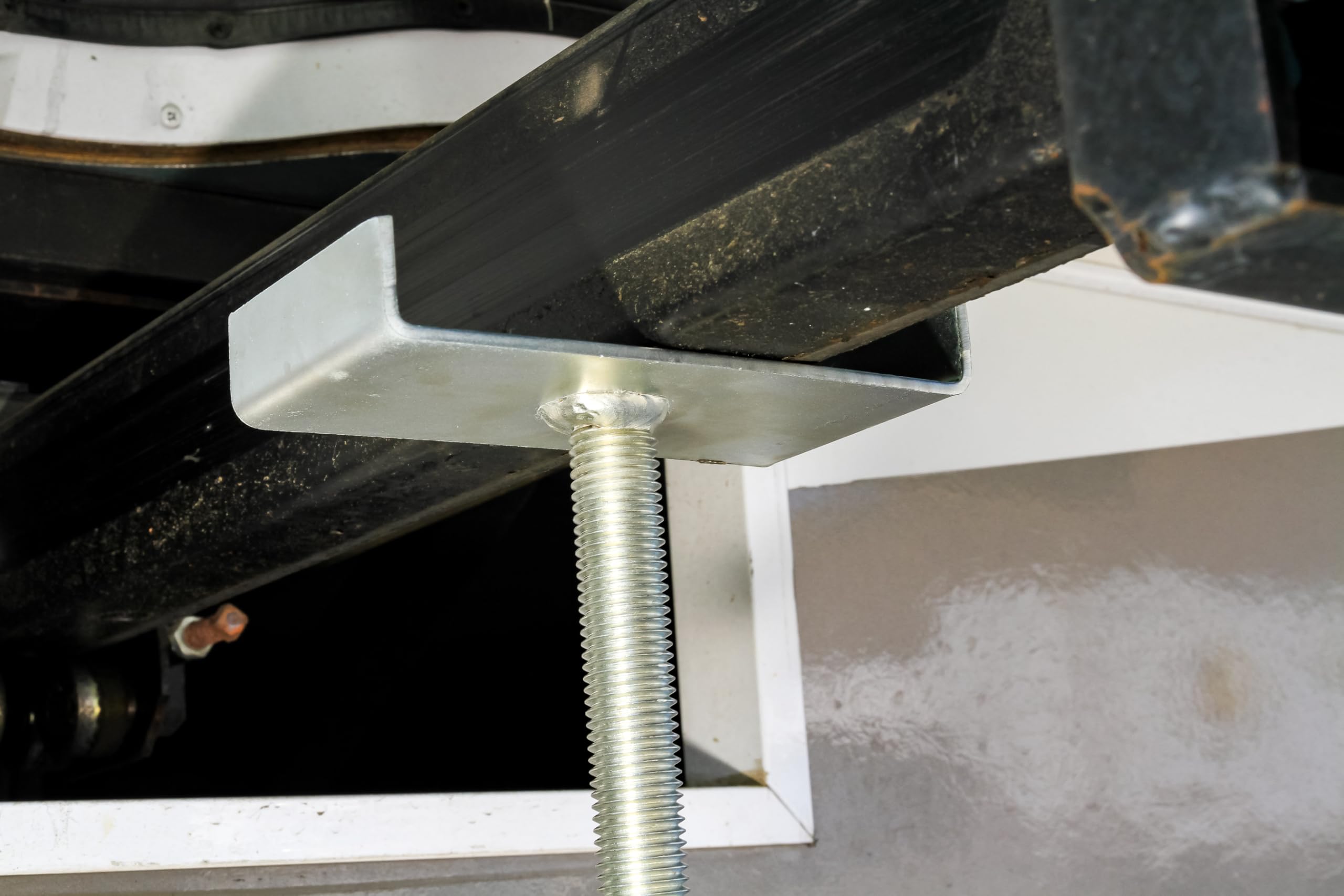 Camco Eaz-Lift Premium Rv Slide-Out Support - Features An Adjustable Height Of 19-Inches To 47-Inches, A Durable Steel Construct