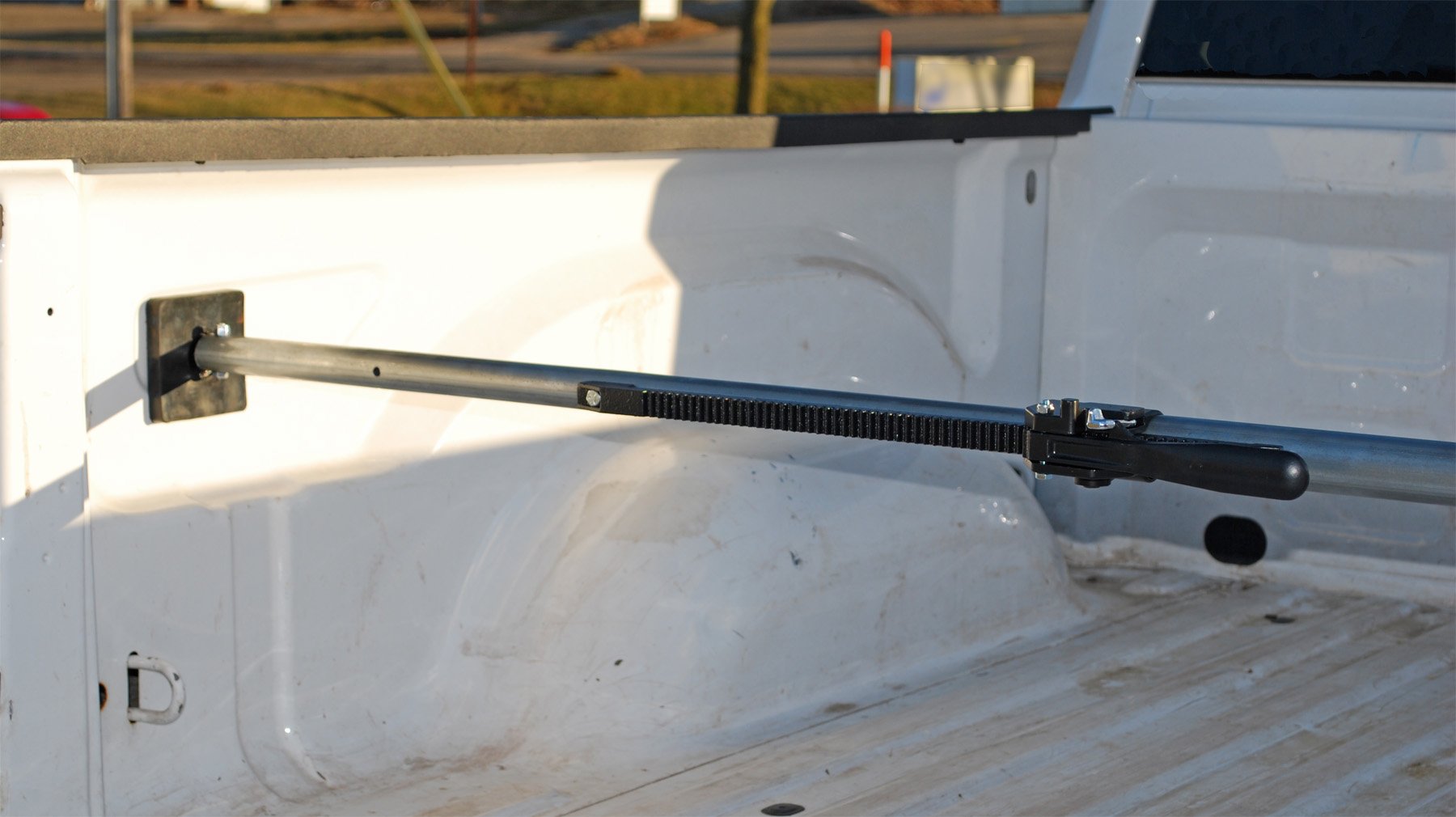 Shippers Supplies Steel Cargo Pickup Truck Bar 50'' - 65''