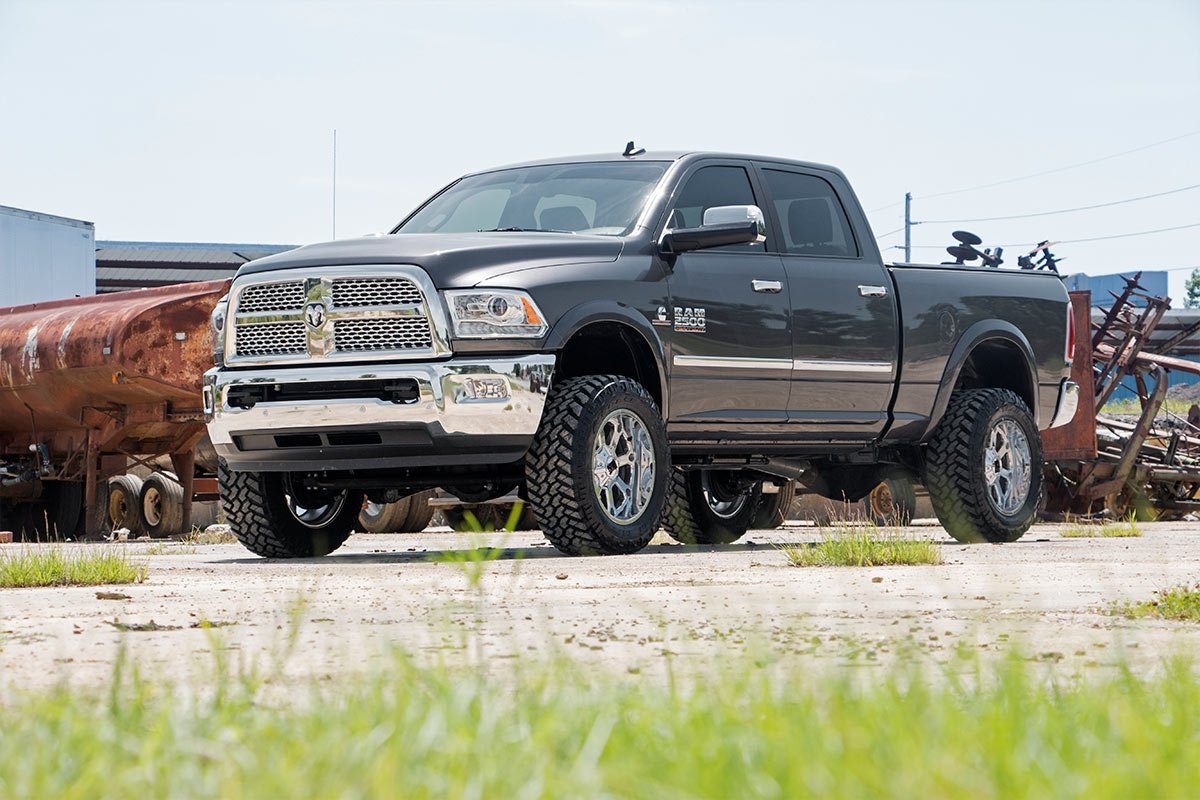 Rough Country 2.5' Lift Kit For 2014-2024 Ram 2500 4Wd - 30200