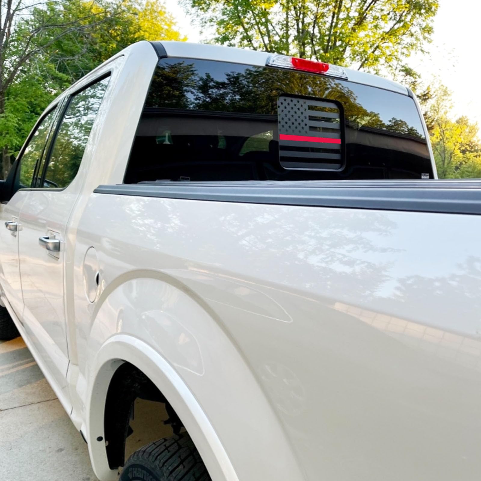 Zxiaochun Rear Middle Window American Flag Decal For Ford F150 F250 F350 2015-2022 2023 2024 Back Center Sliding Window Glass Usa Flag Vinyl Sticker(Thin Red Line)