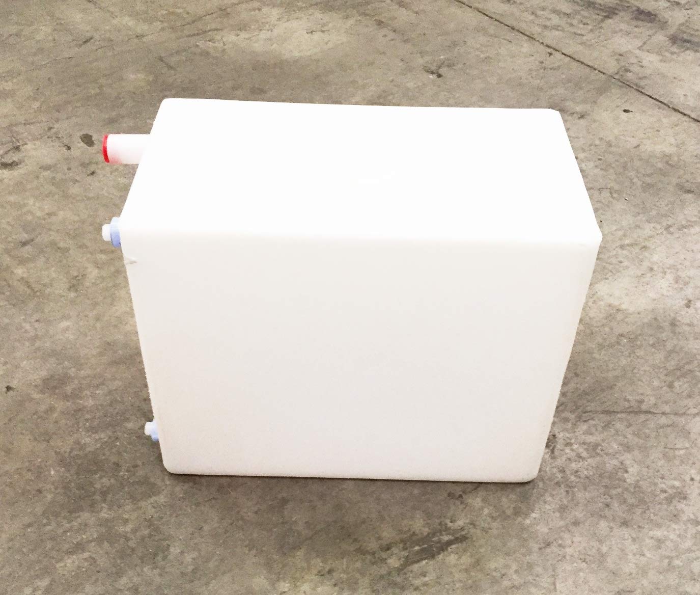 A.A 10 Gallon Rv Fresh/Gray Water Tank - 17' X 14' X 10' - Bpa Free (10 Gallon)