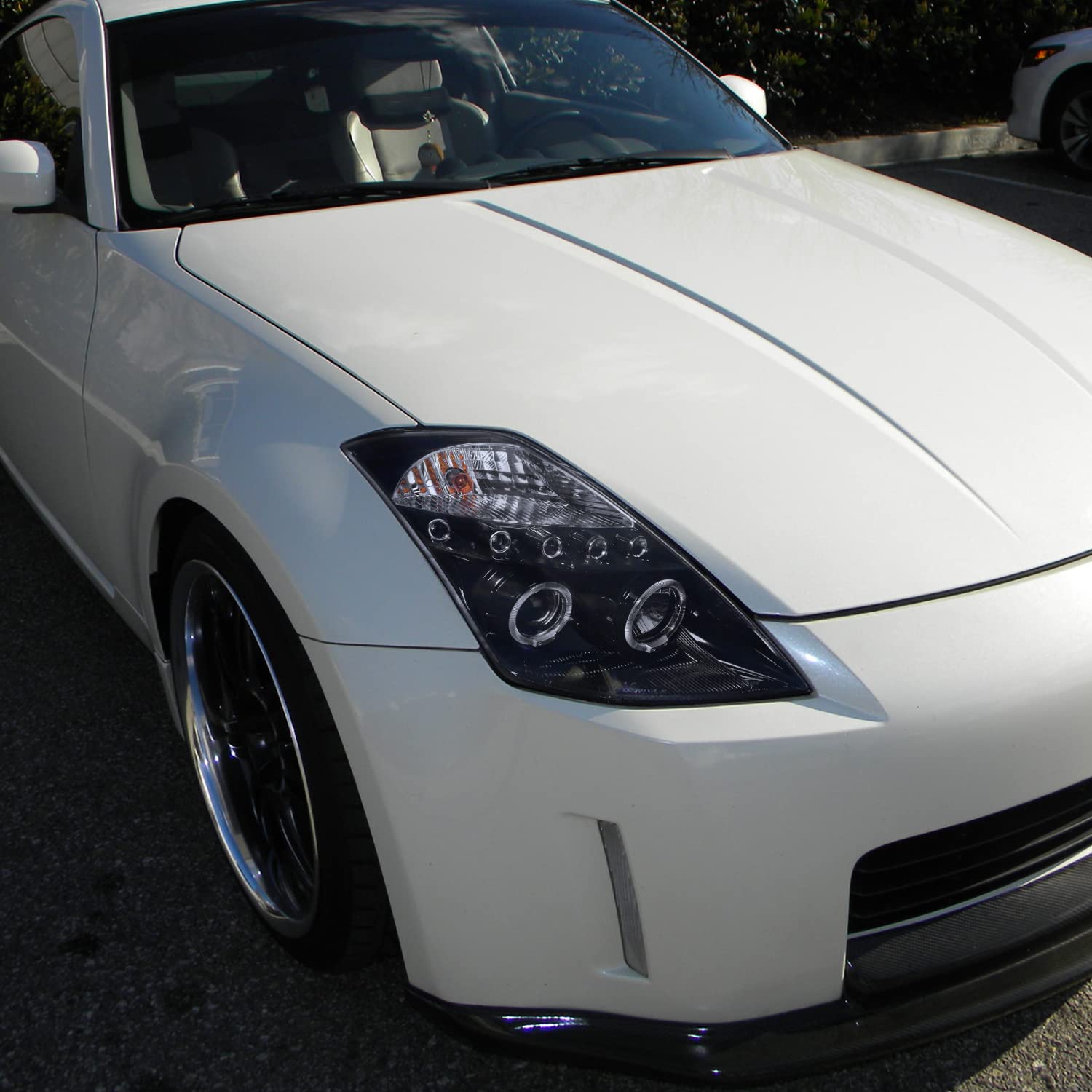 Spec-D Tuning Black Smoke Led Halo Projector Headlights Compatible With 2003-2005 Nissan 350Z, Left + Right Pair Headlamps Assembly