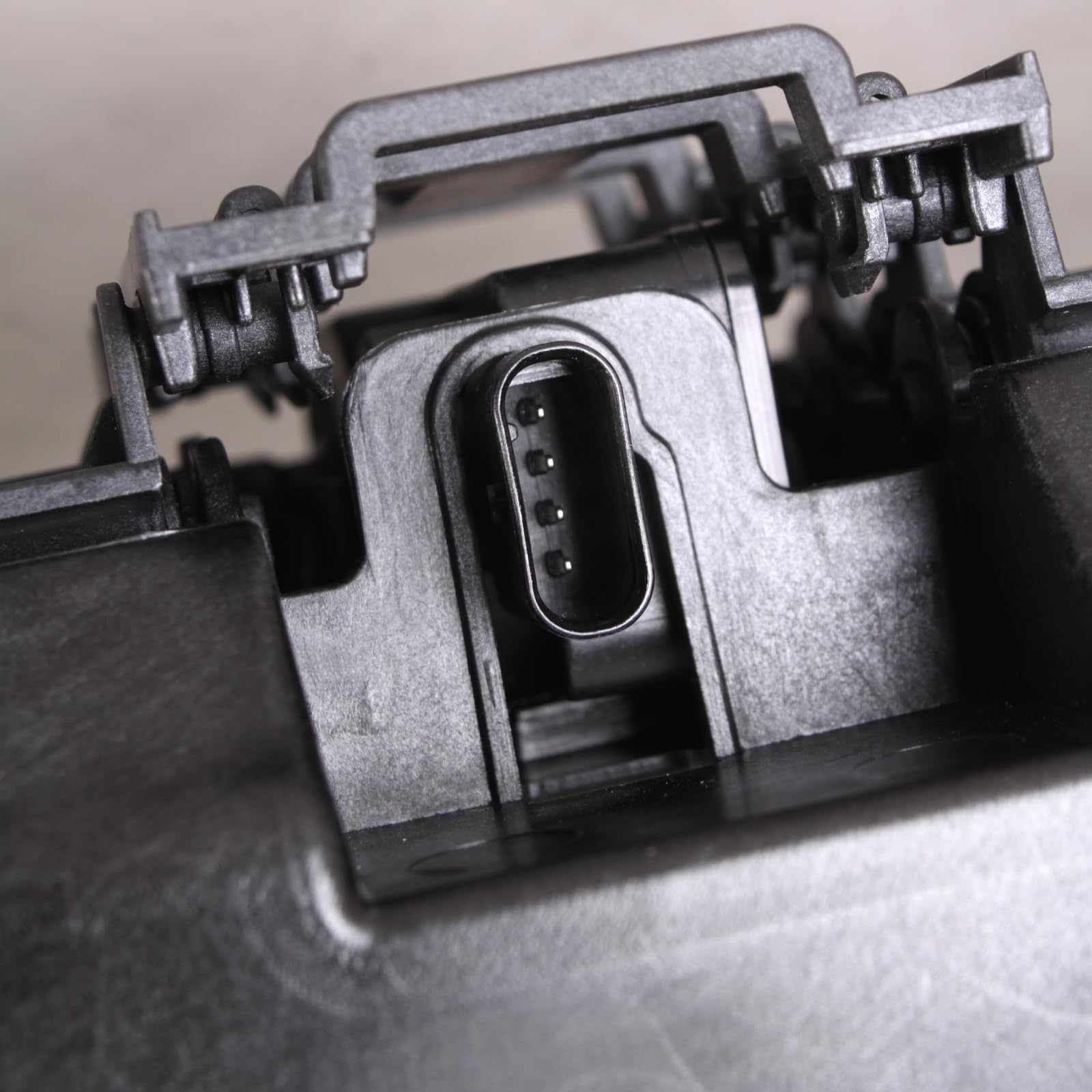 TYG (CAPA CERTIFICATE) Active Grille Shutter For JEEP CHEROKEE '19-'23 68412008AA CH1206117 w/Motor