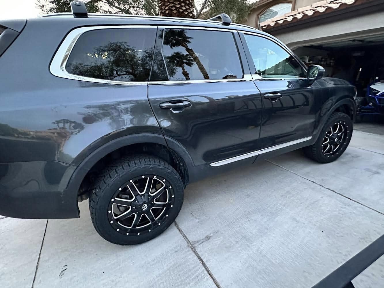 Truxxx 306016-2' Front & 2.25' Rear Lift Kit Compatible With Kia Telluride Suv (2019-2022) & Compatible With Hyundai Palisade Suv (2019-2022) - 2Wd & 4Wd - With Shock Shaft Extensions