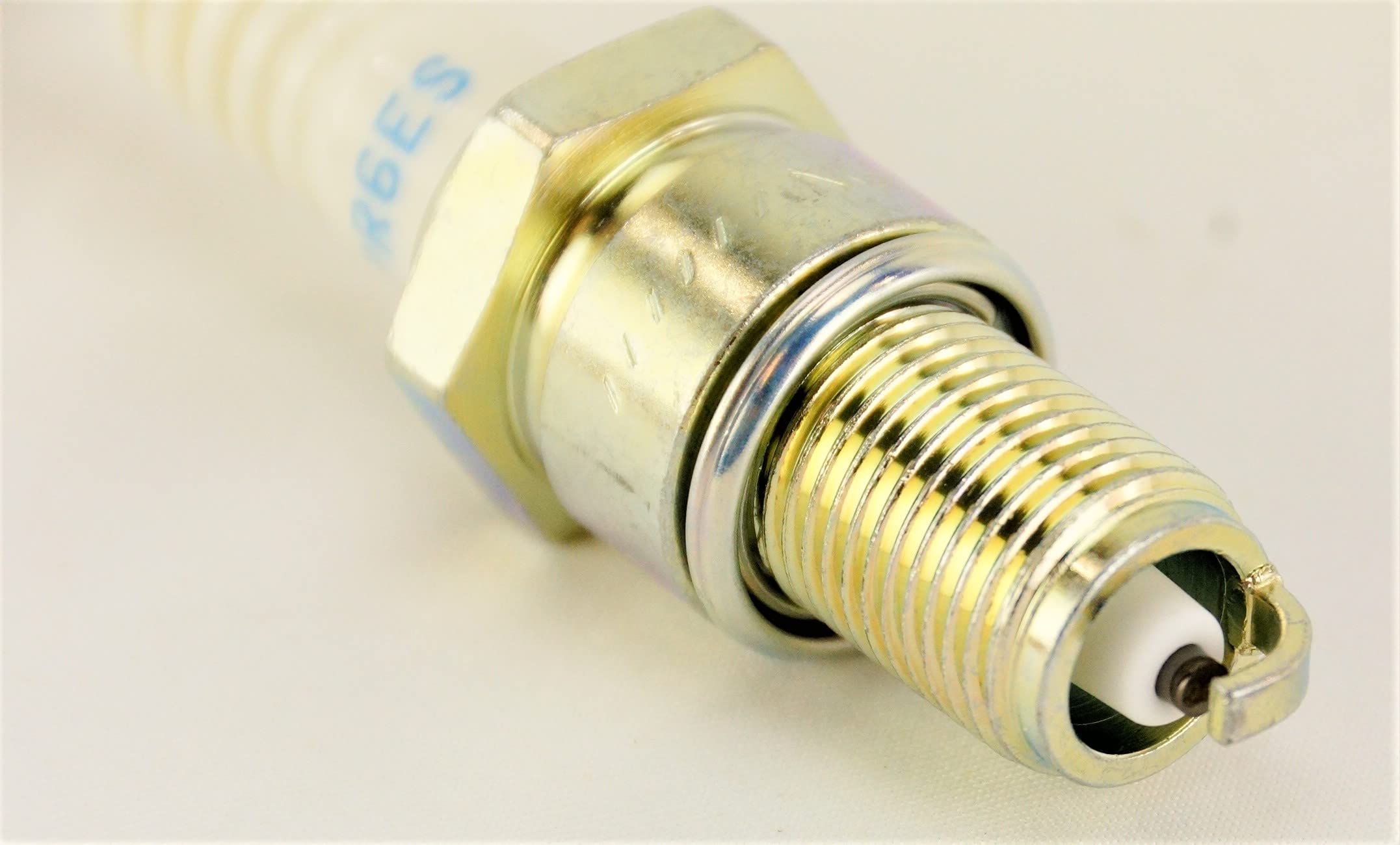 New Ngk Standard Spark Plug Bpr6Es, 7131 Set Of 4 Spark Plugs