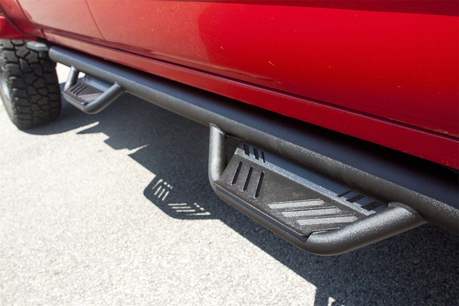 Lund 54541173 Black Steel Terrain Hx Extreme Step Nerf Bars For 2015-2018 Chevrolet Silverado/Gmc Sierra 2500Hd/3500Hd Extended