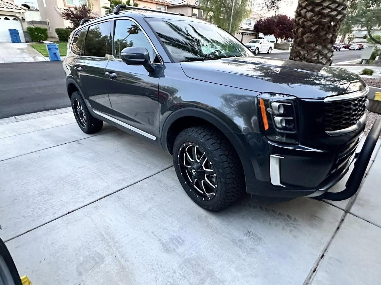 Truxxx 306016-2' Front & 2.25' Rear Lift Kit Compatible With Kia Telluride Suv (2019-2022) & Compatible With Hyundai Palisade Suv (2019-2022) - 2Wd & 4Wd - With Shock Shaft Extensions