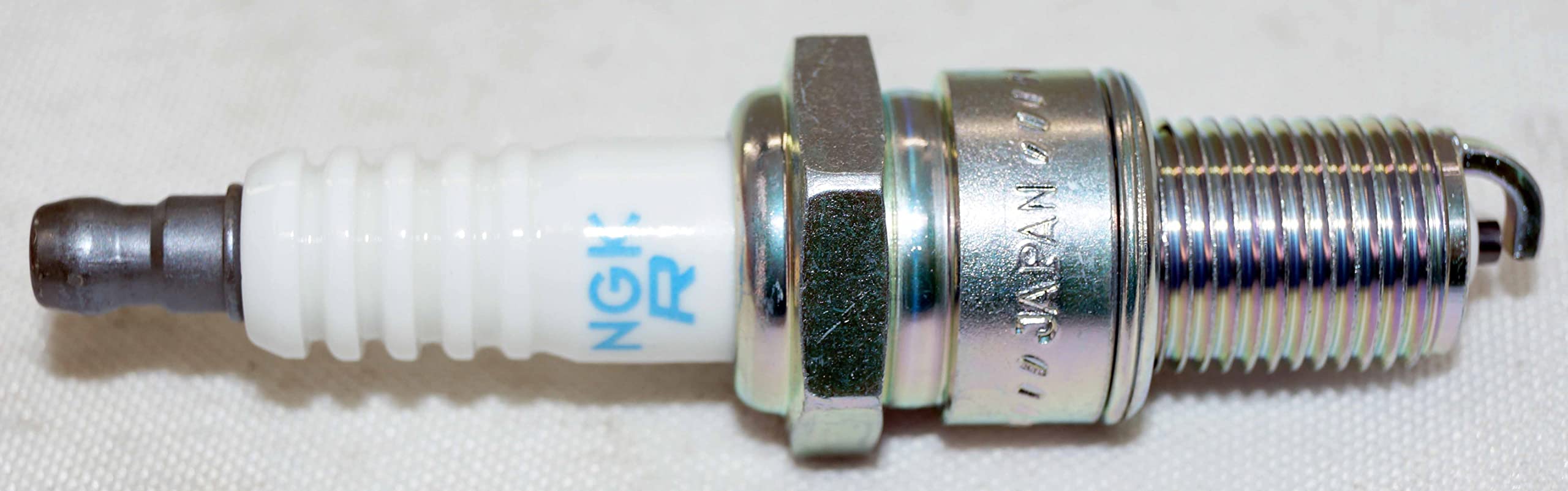 Ngk Spark Plug Set Ngk - 708.01.04 - Bpr9Es 7788 - Set 2 Pieces -