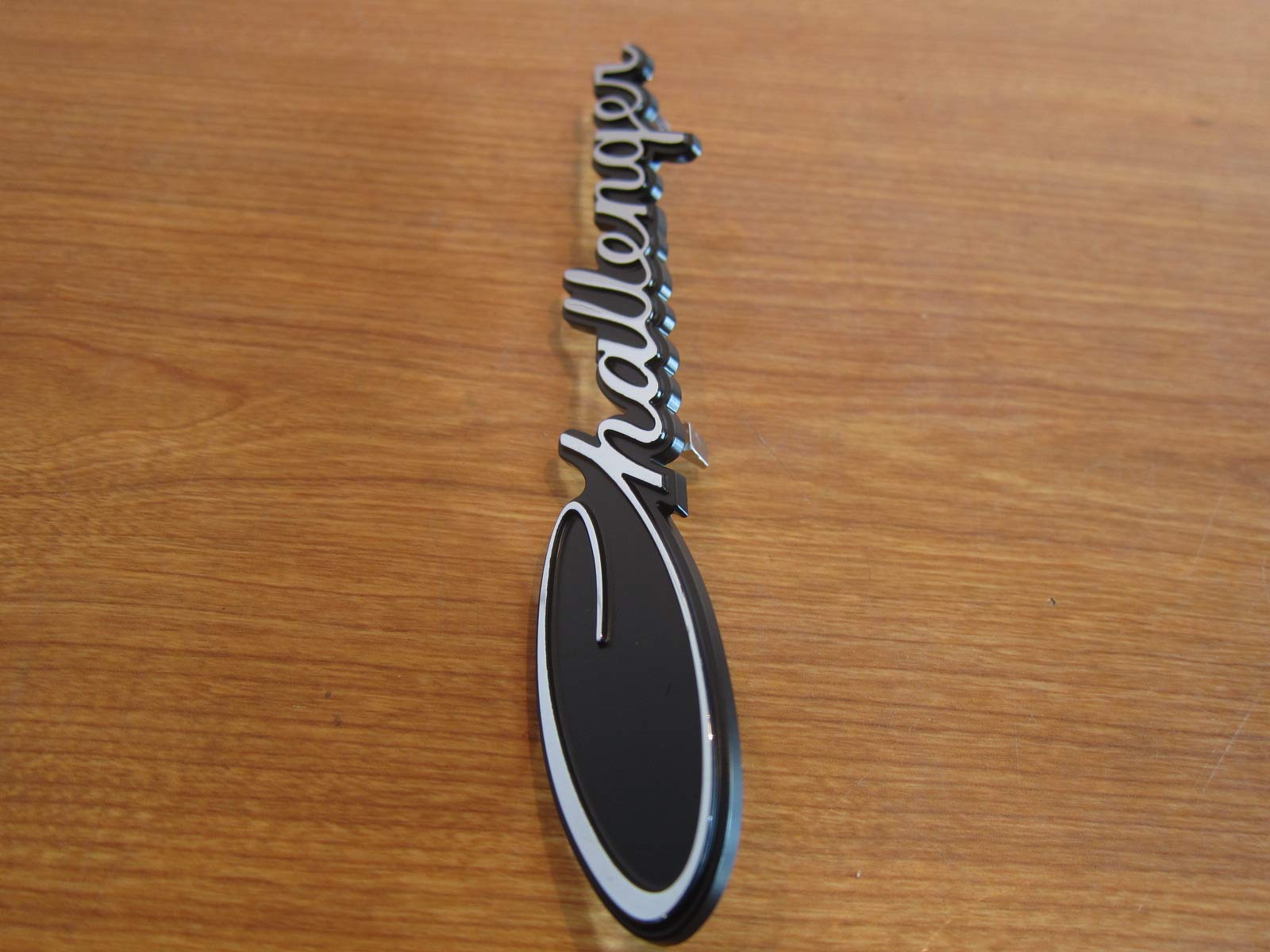 2015-2020 Dodge Challenger Front Grille Cursive Chrome & Black Nameplate New Oem