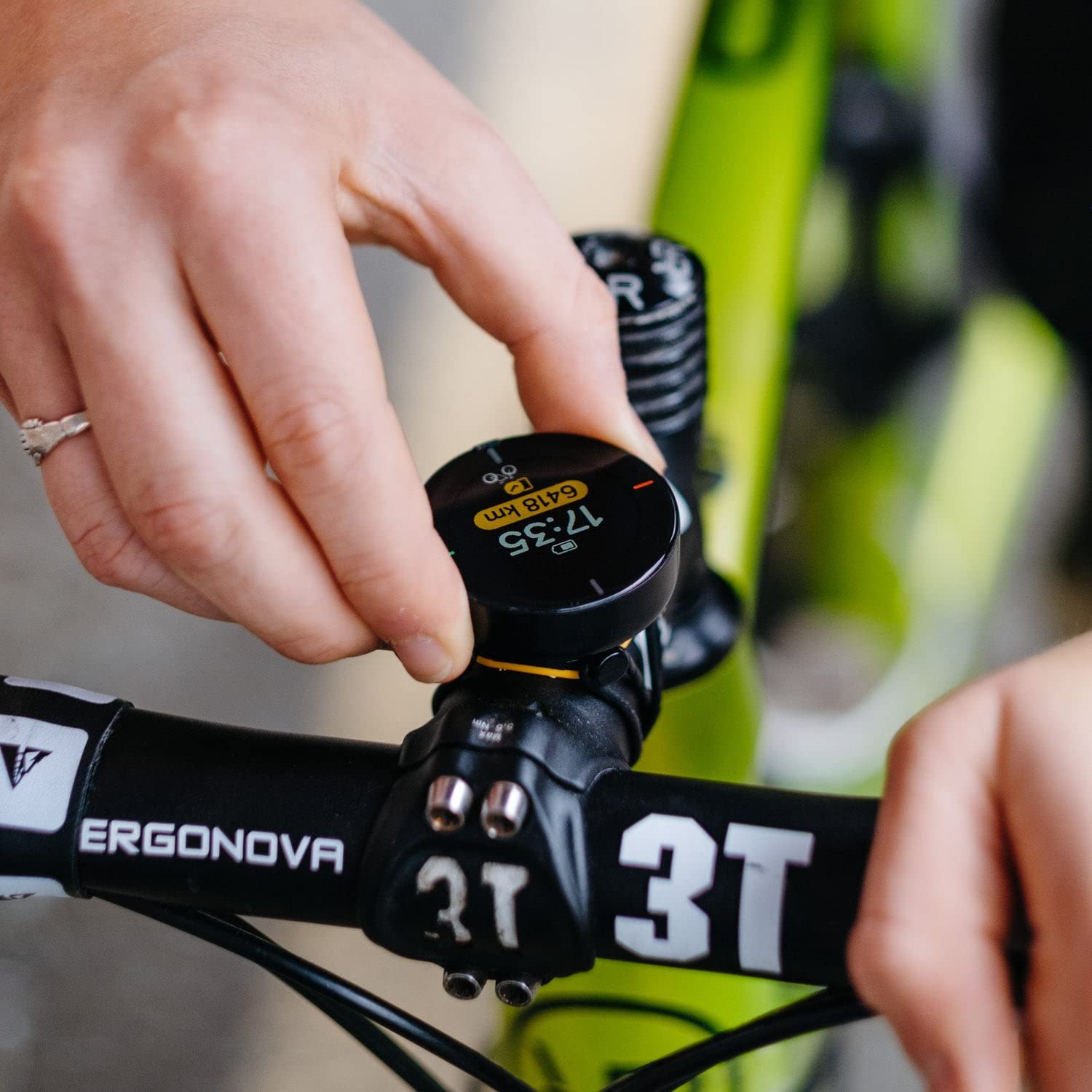 Velo 2 Universal Mount Universal Mount Beeline VELOUNI_2.0