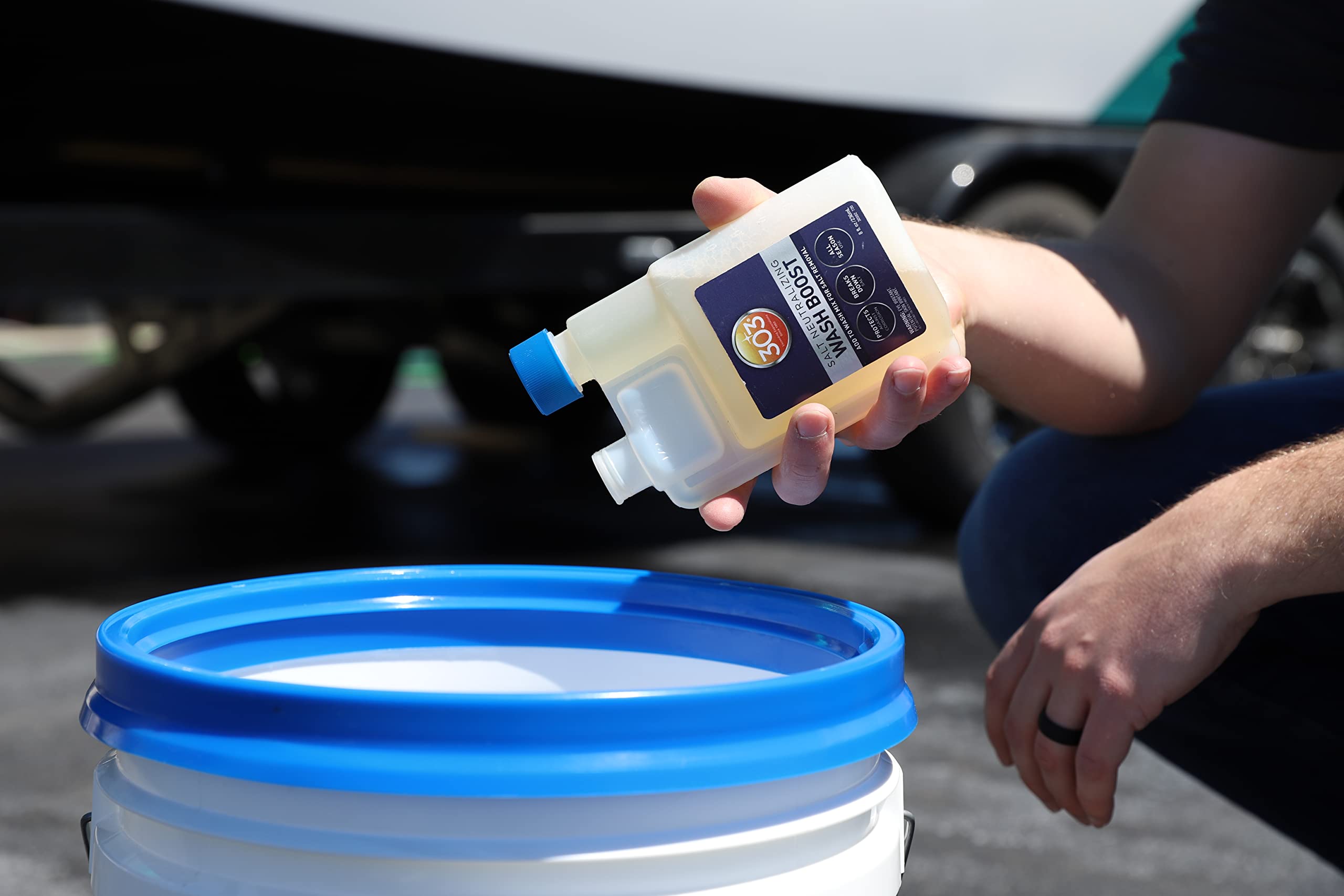 303 Products Salt Neutralizing Wash Boost – Add To Wash Mix For Salt Removal, Protects Against Rust And Corrosion, Breaks Down Salt, Safe For Use On Vehicles And Boats, 8Oz (30592)