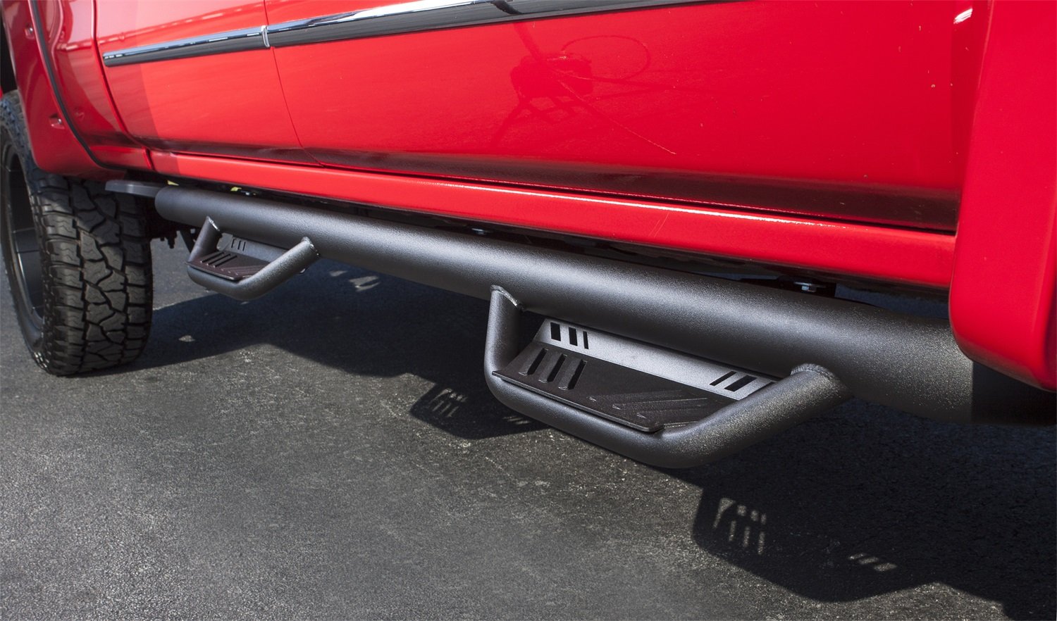 Lund 54541173 Black Steel Terrain Hx Extreme Step Nerf Bars For 2015-2018 Chevrolet Silverado/Gmc Sierra 2500Hd/3500Hd Extended