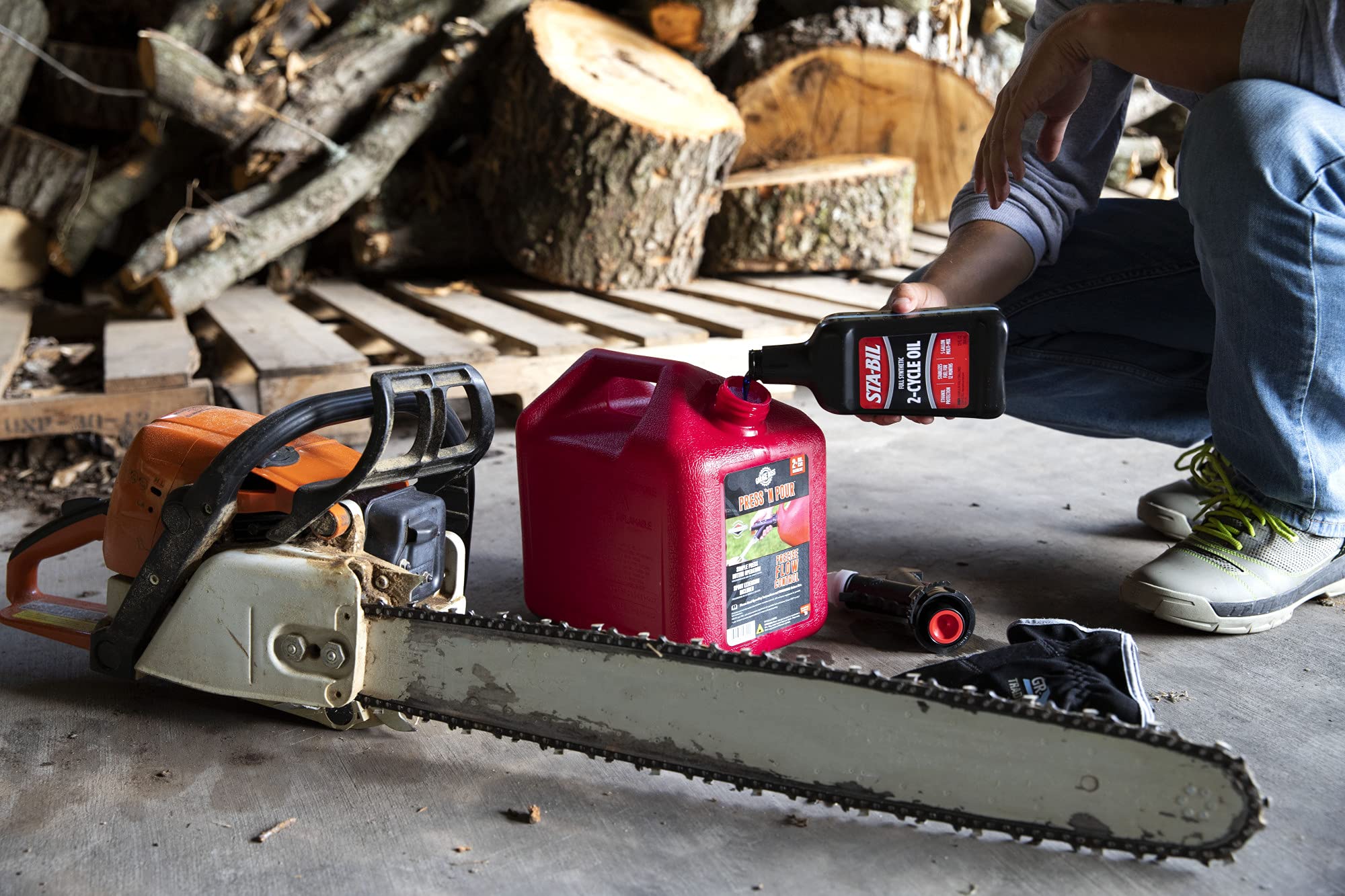 Sta-Bil Full Synthetic 2-Cycle Oil - With Fuel Stabilizer For Up To 12 Months Protection - 5 Gallon Multi-Mix - 50:1/40:1 Mix Ratios - Low Smoke Formula, 13 Fl. Oz. (22404)