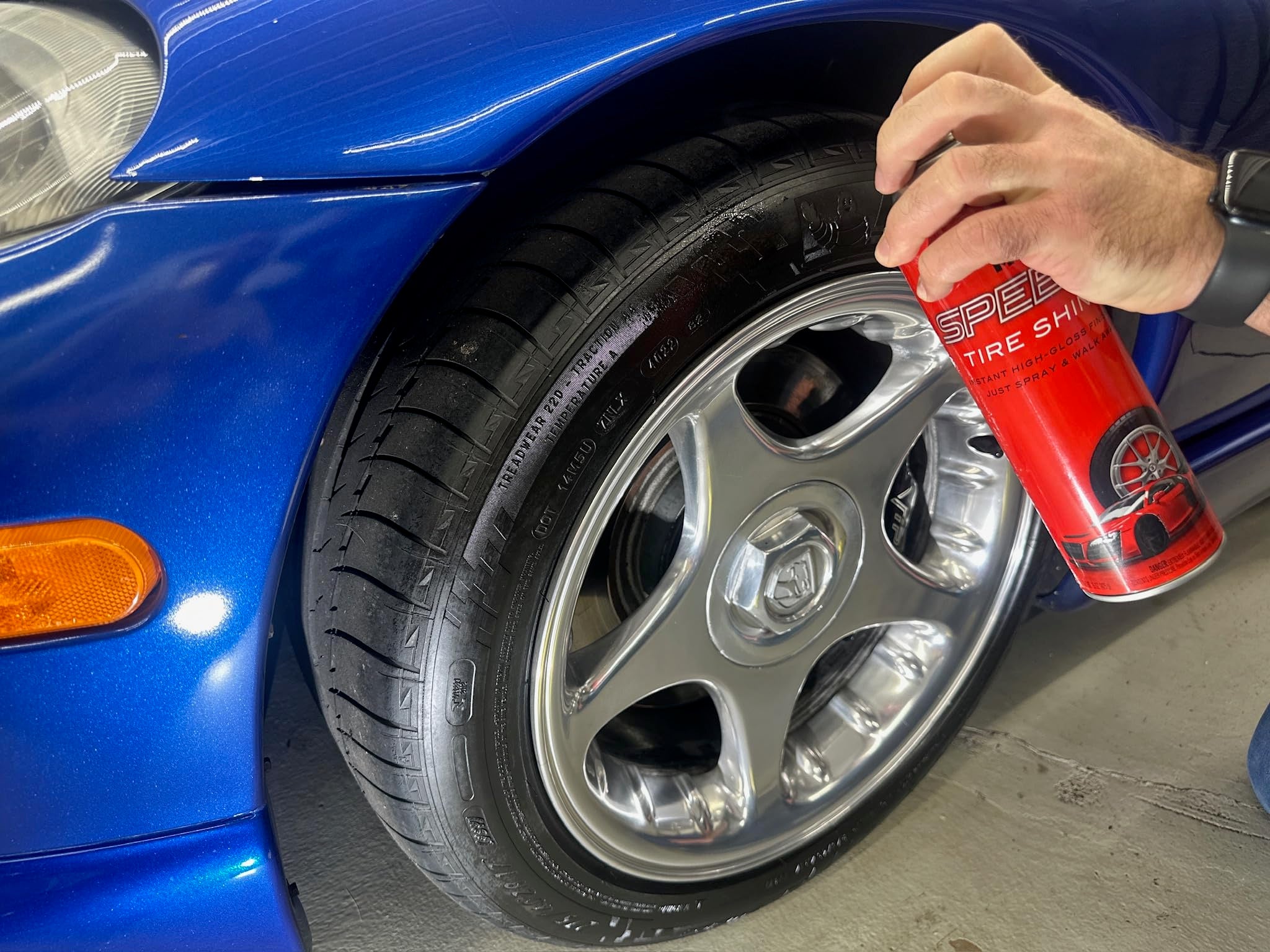 Mothers 16915 Speed Tire Shine, 15 Oz.