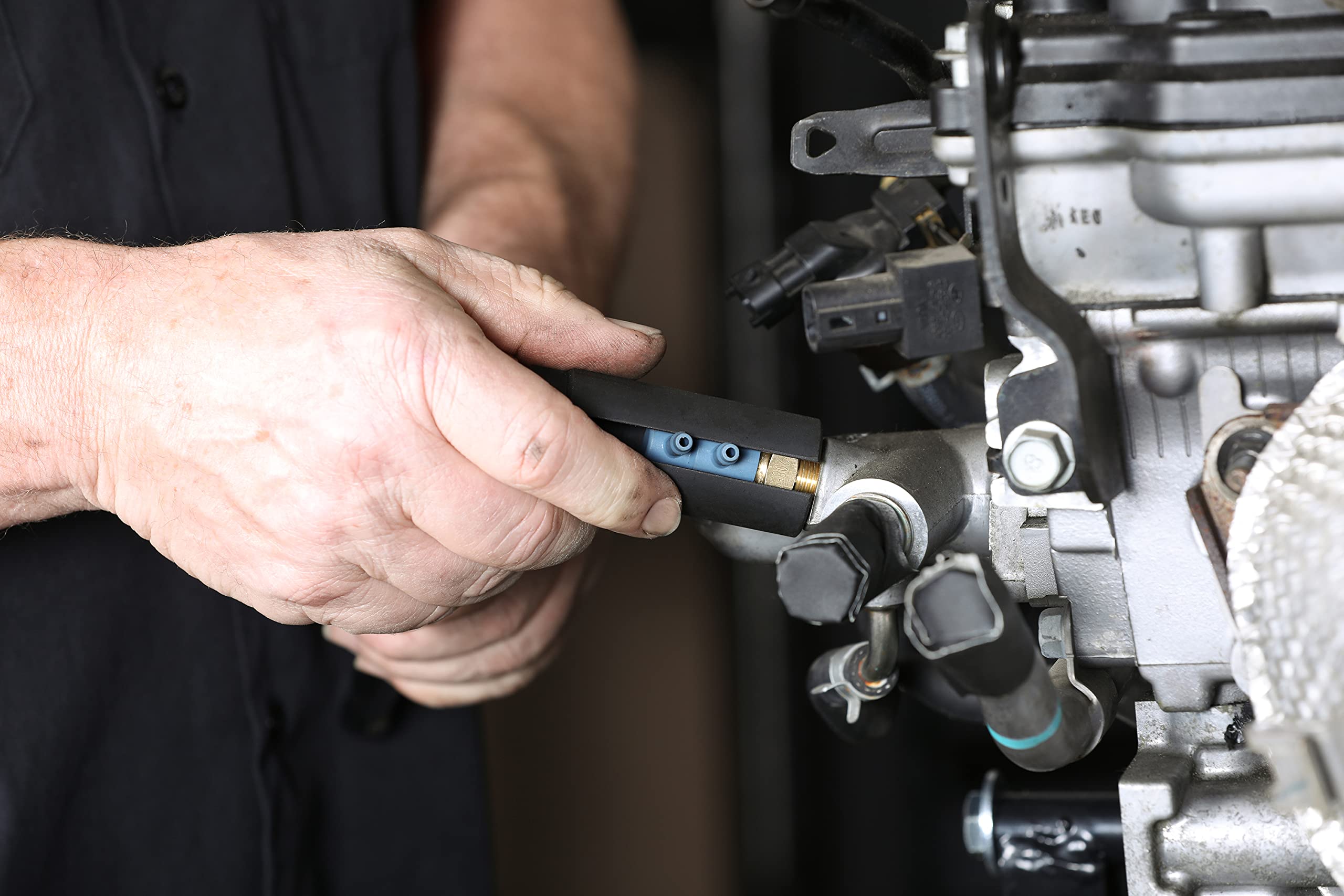 Ares 70318 10-Piece Oxygen Sensor Kit - Thread Chasers, Sockets For Oxygen Sensors, Injectors, & Oil Sending Units - Chrome Vana