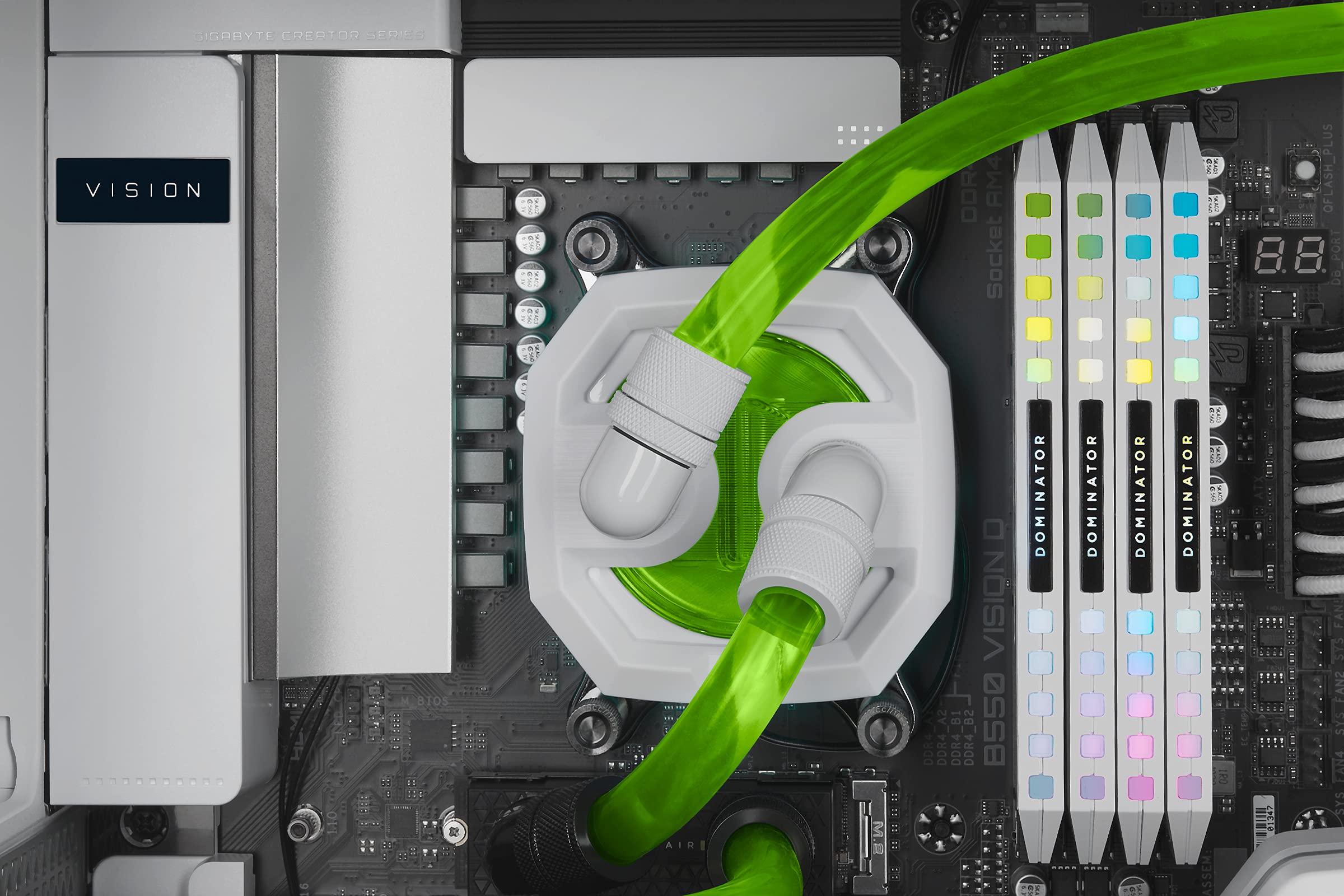 Corsair Hydro X Series, Xl8, Performance Coolant, 1L, Translucent Green