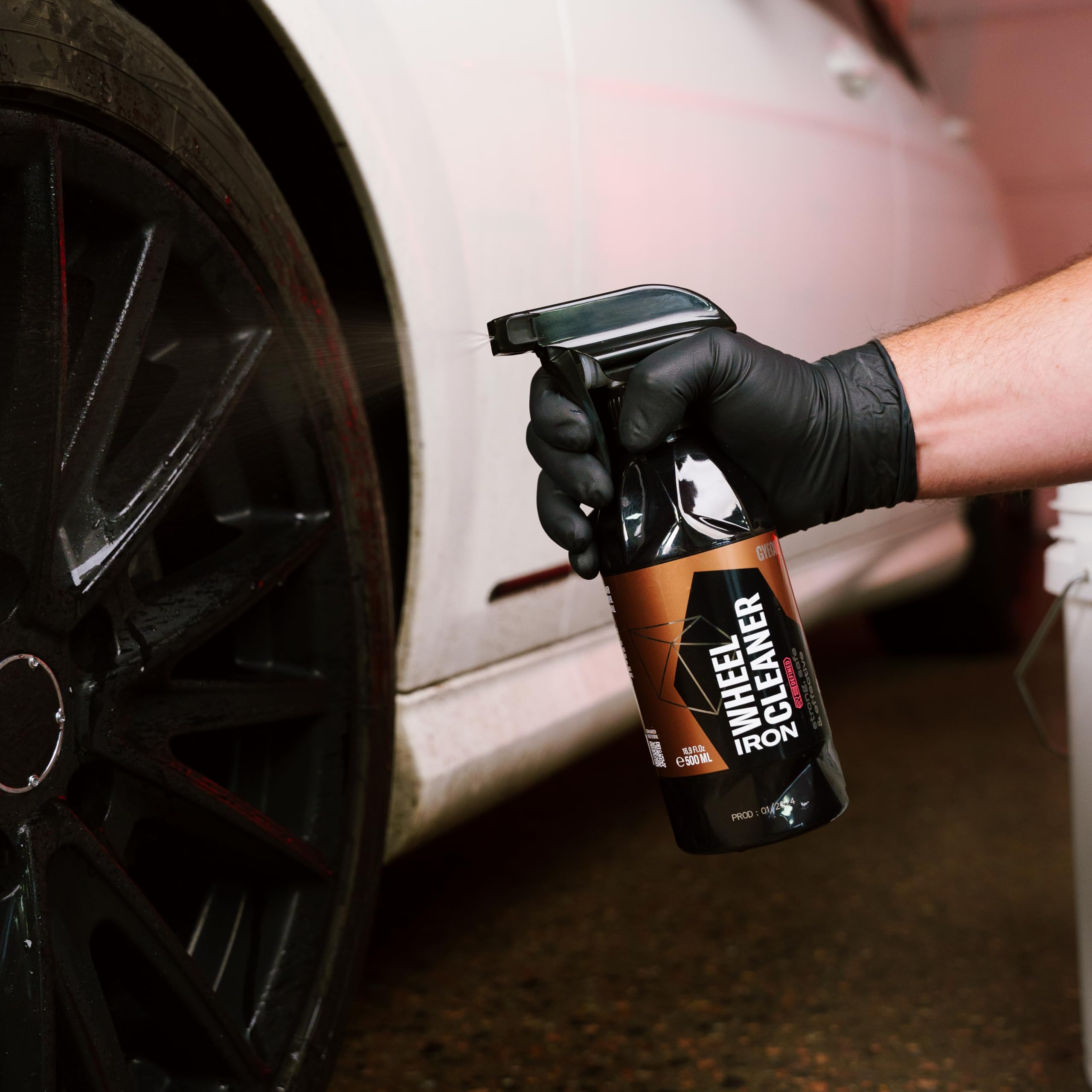 Gyeon Iron Wheel Cleaner Redefined 1000 Ml - Improved Formula - Powerful Wheel Cleaner And Brake Dust Remover - Safe On All Wheel Finishes And Rim Types
