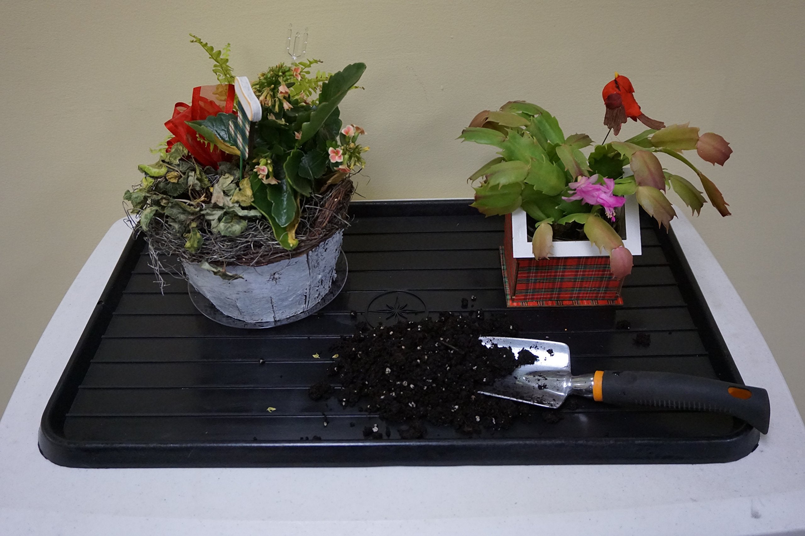 Wirthco 40098 Multi-Use Mat / Boot Tray (15 X 25 X .75)