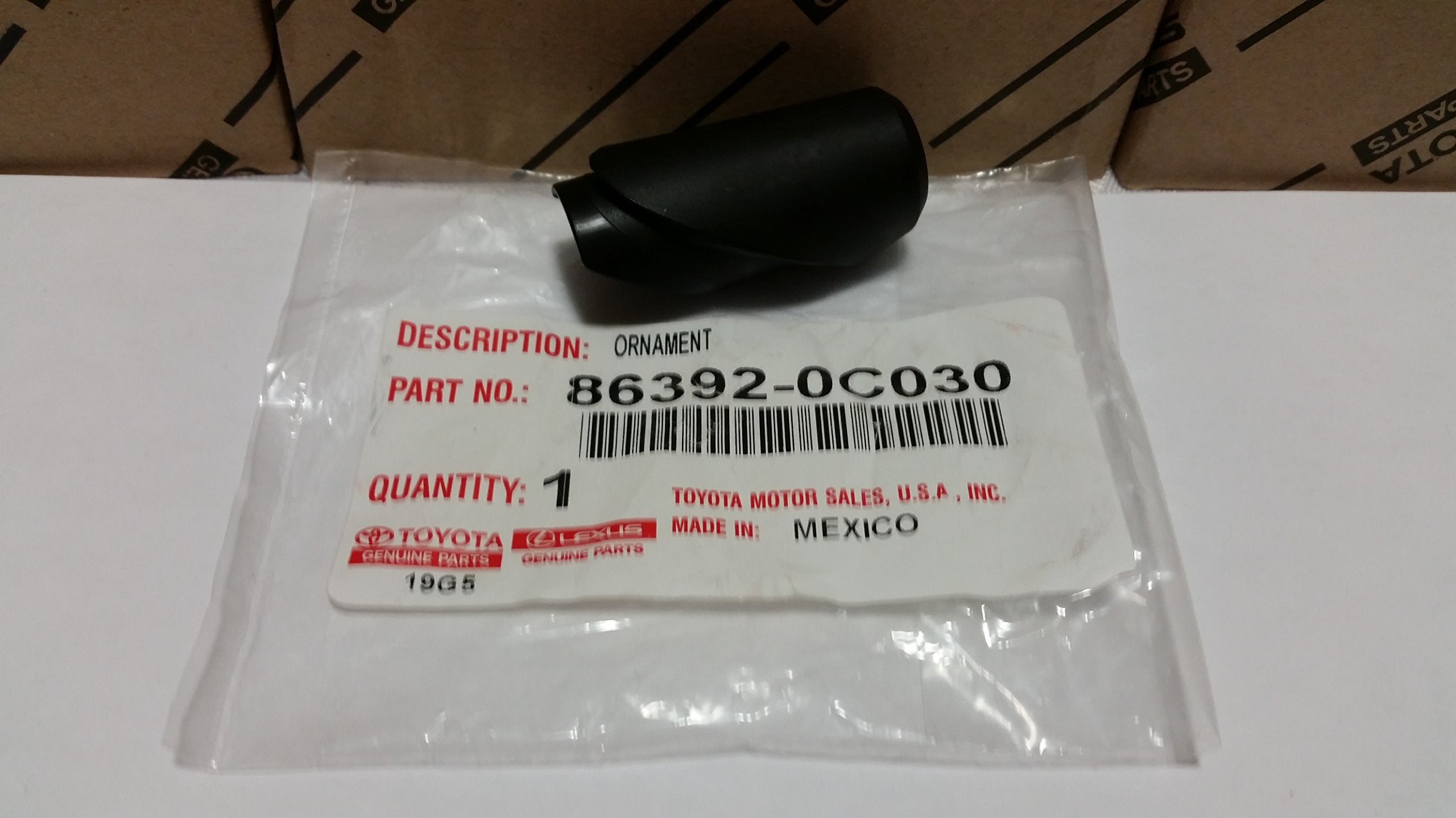 Genuine Genuine Toyota Tundra Antenna Bezel/Ornament 86392-0C030