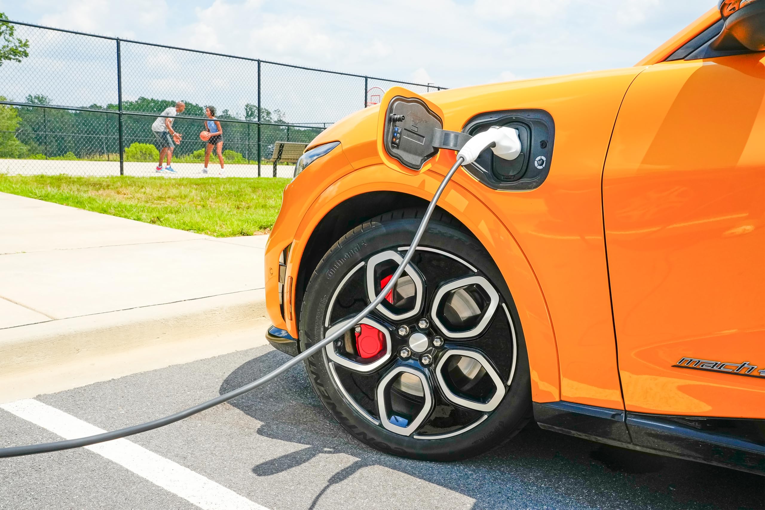 Continental Terraincontact A/T All-Terrain Radial Tire - 245/75R16 120S