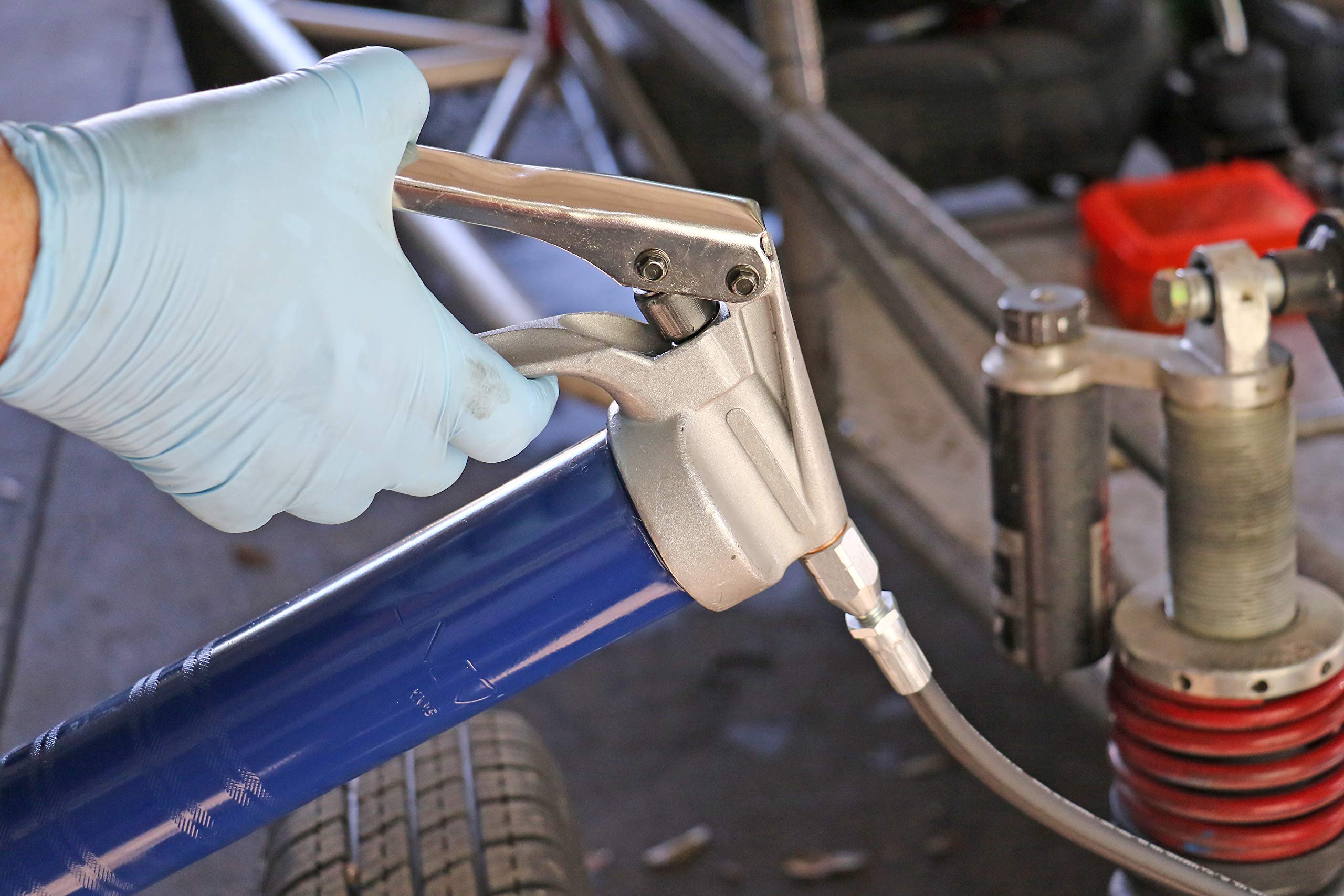 Lincoln 1134 Pistol Grip Grease Gun with 18 Whip Flex Hose and Coupler, 6 Rigid Extension, 7,500 PSI, Premium Dual Lip Follo