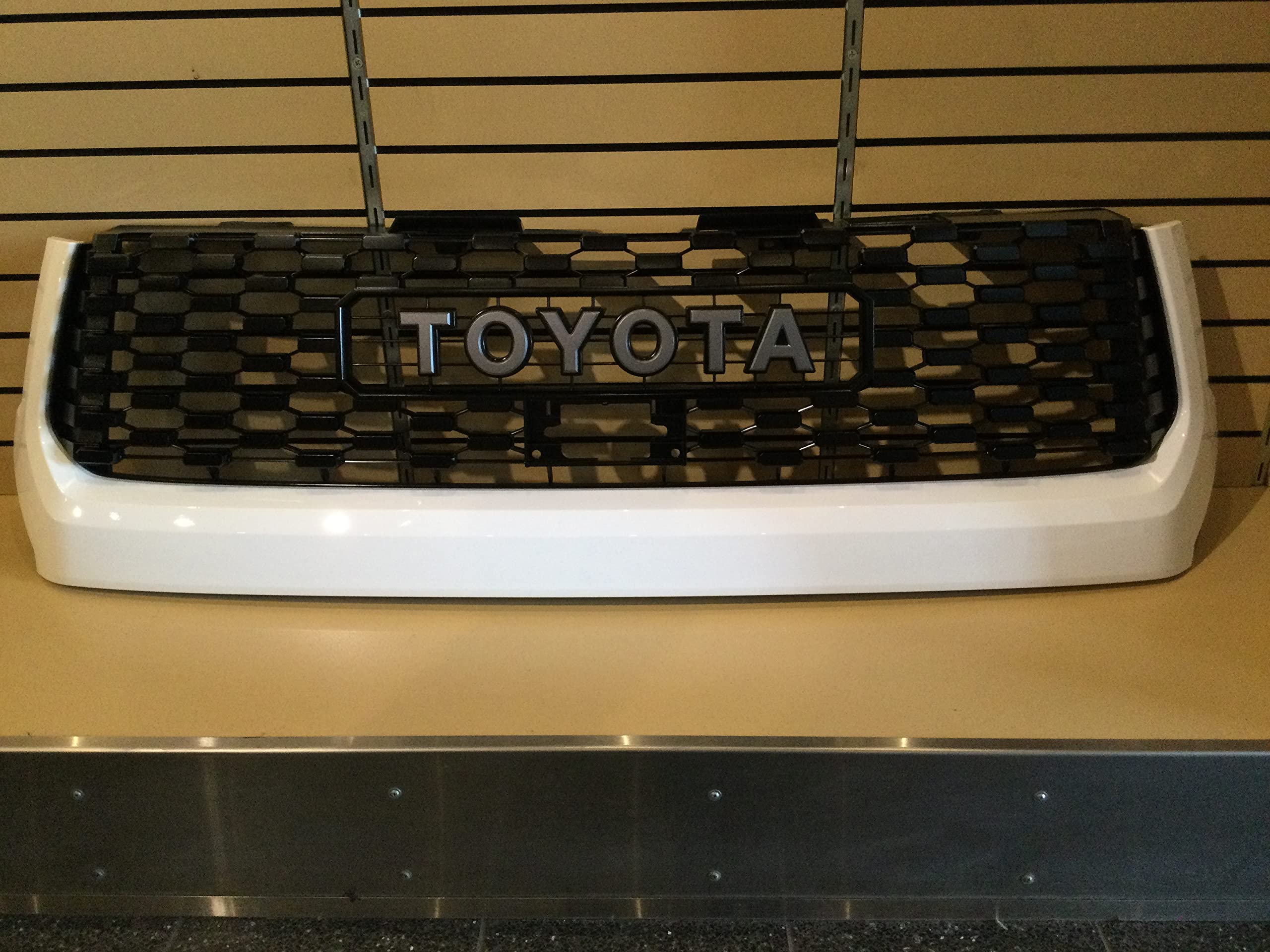 Toyota Grille - 53101-0C070A0