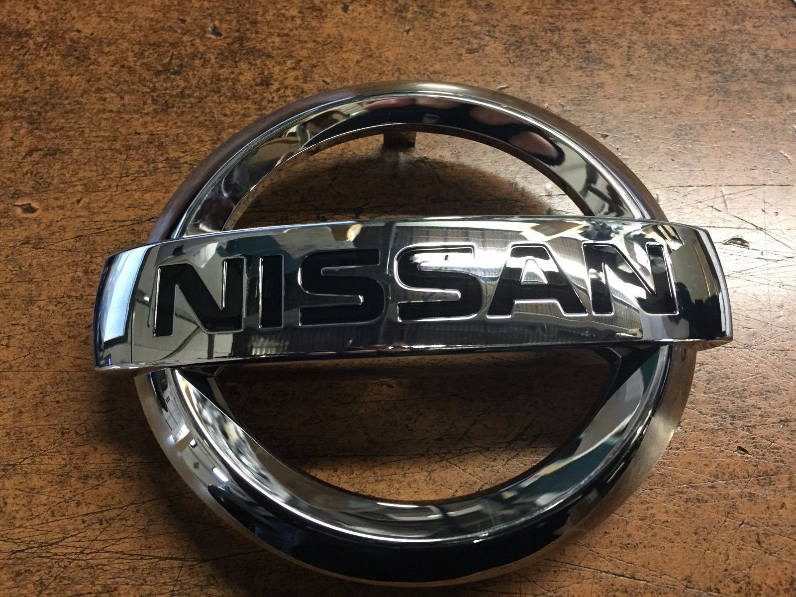 Genuine Nissan Parts - Emblem (62889-1Jb0A)